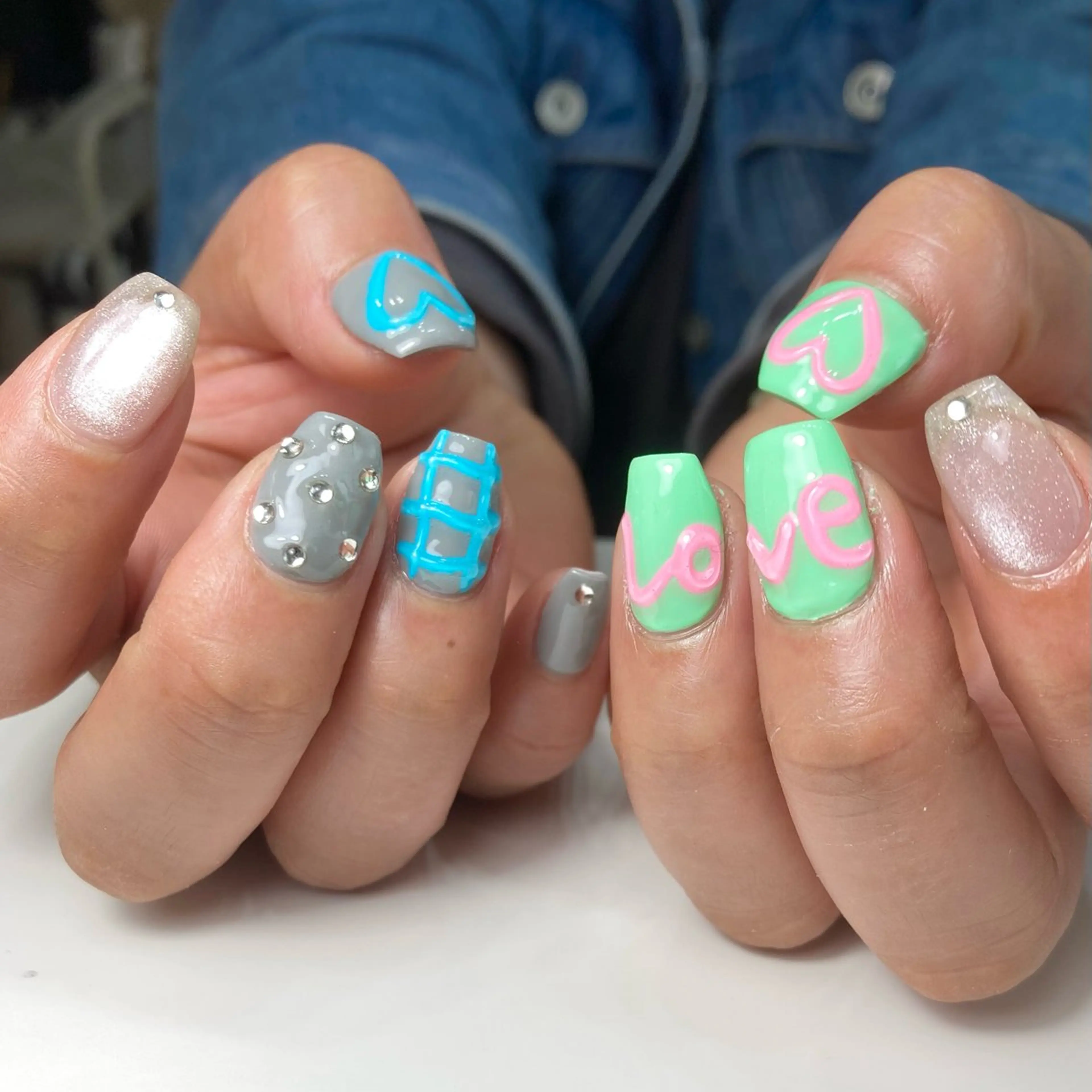 ネイル ハンドネイル Legit nail salonのネイルデザイン