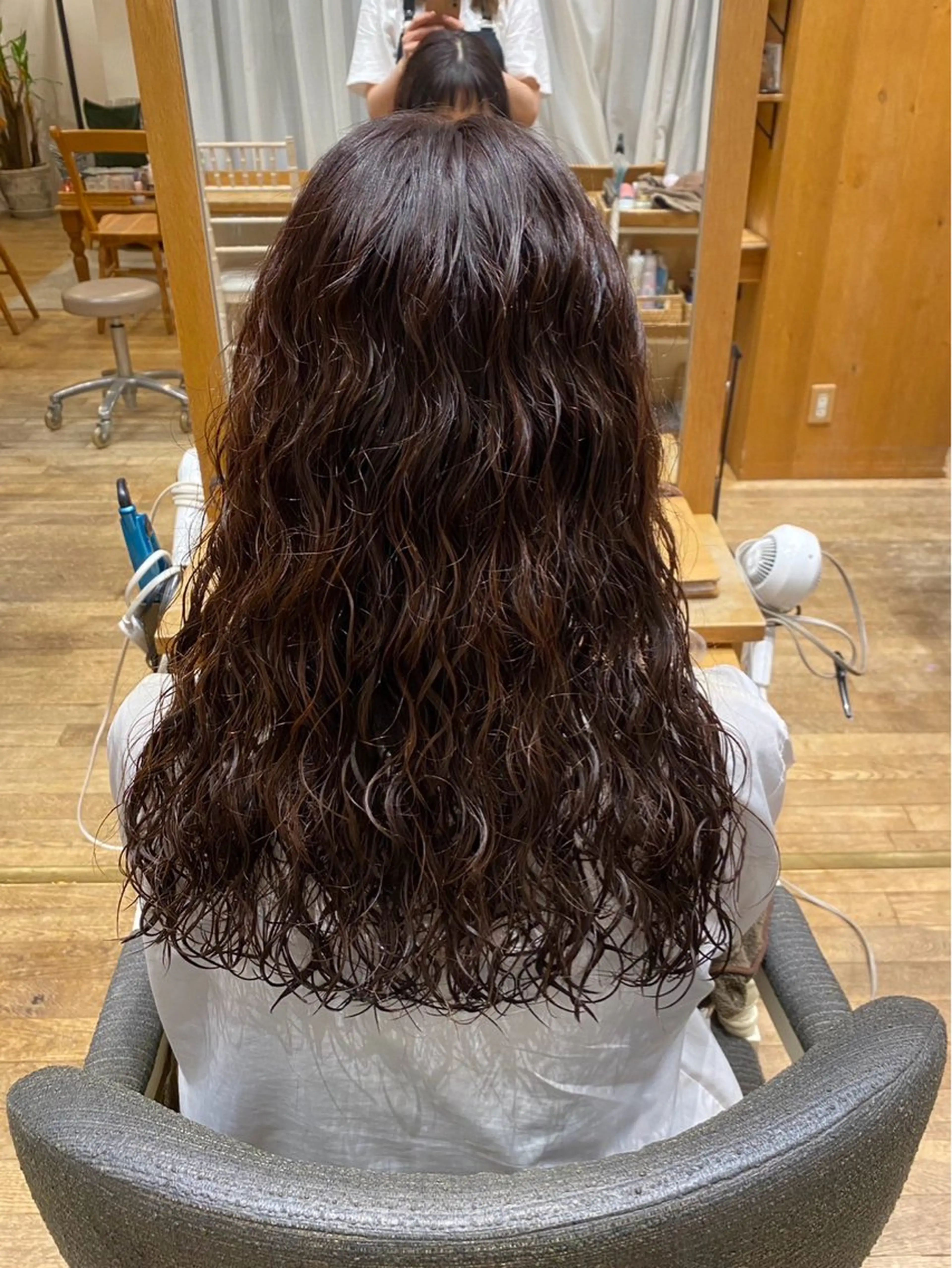 セミロング パーマ セミロングパーマ スパイラルパーマ 解田彩奈/ stylistのヘアスタイル