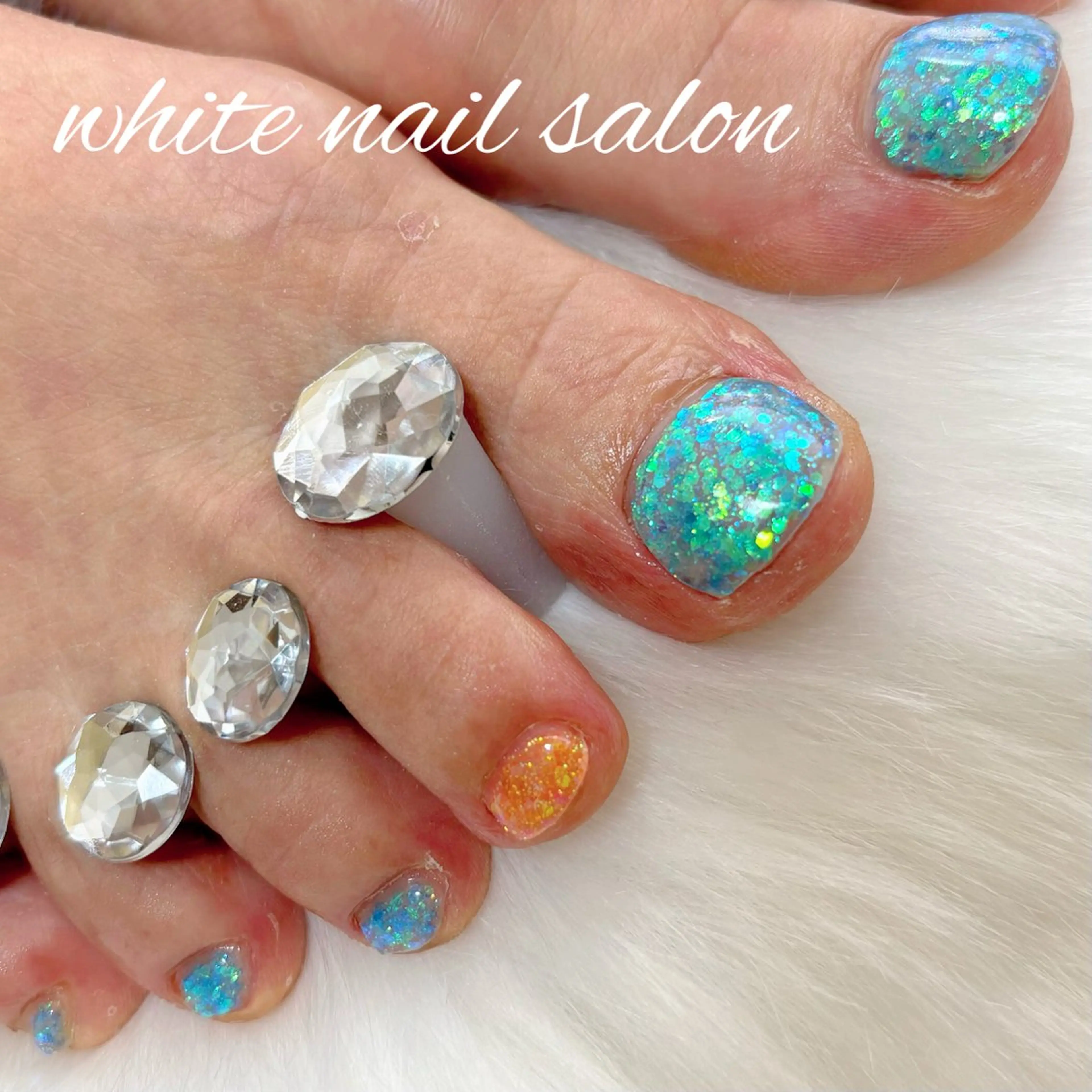 ネイル ホワイト フットネイル white nail salonのネイルデザイン