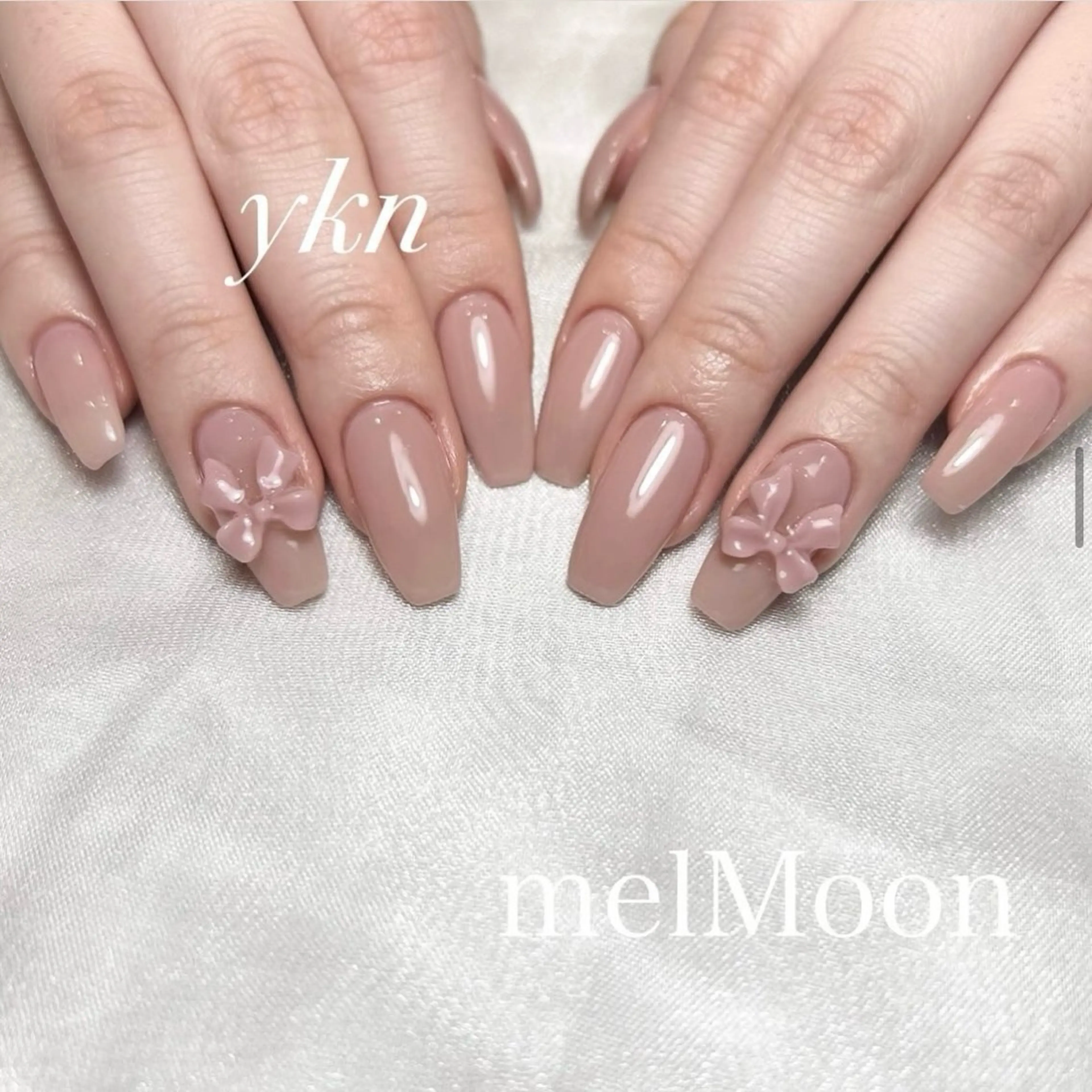 ネイル リボン ハンドネイル melMoon .のネイルデザイン