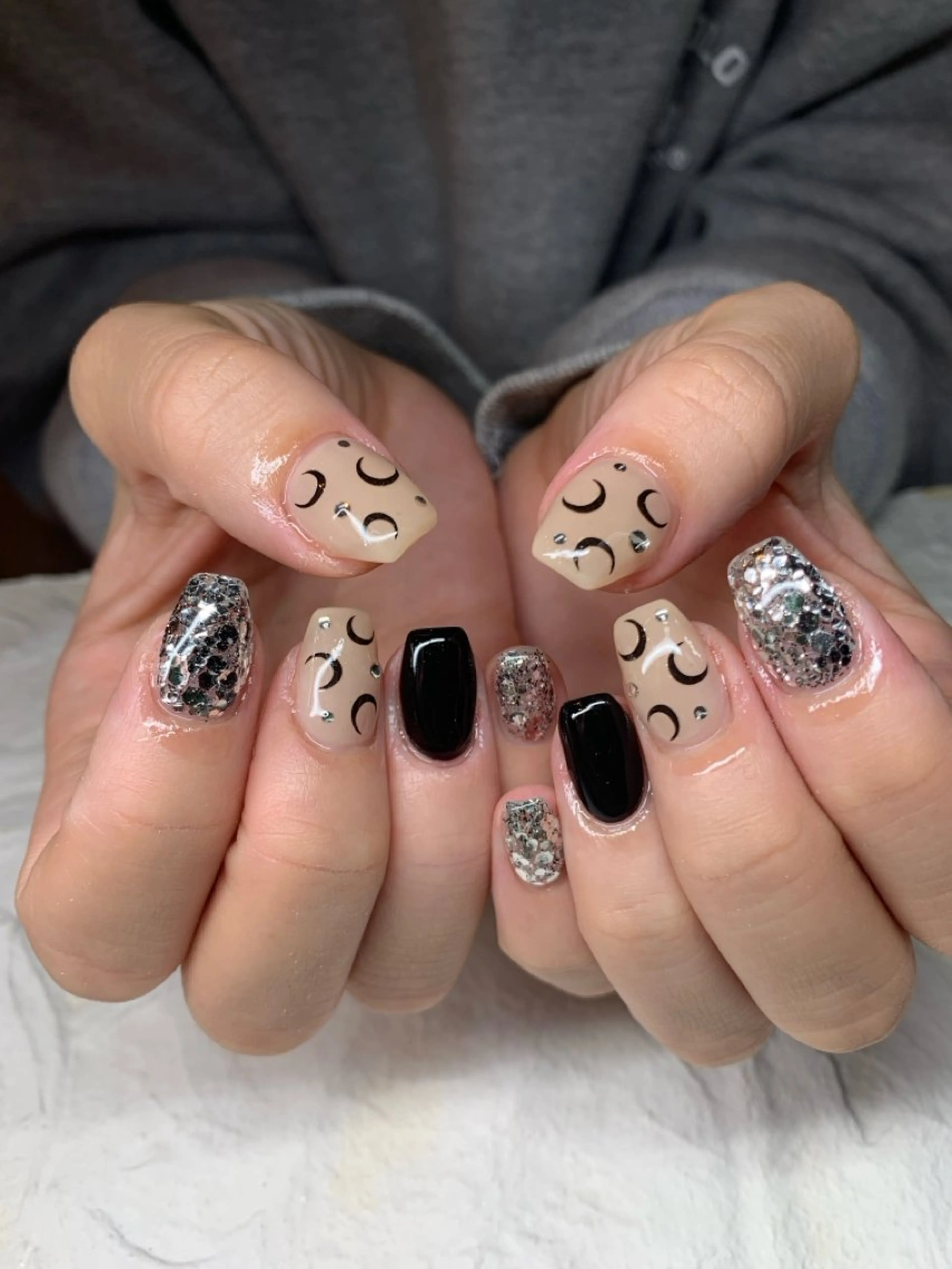 ネイル 赤色 スカルプネイル シンプルネイル スクエアネイル happiness nailのネイルデザイン