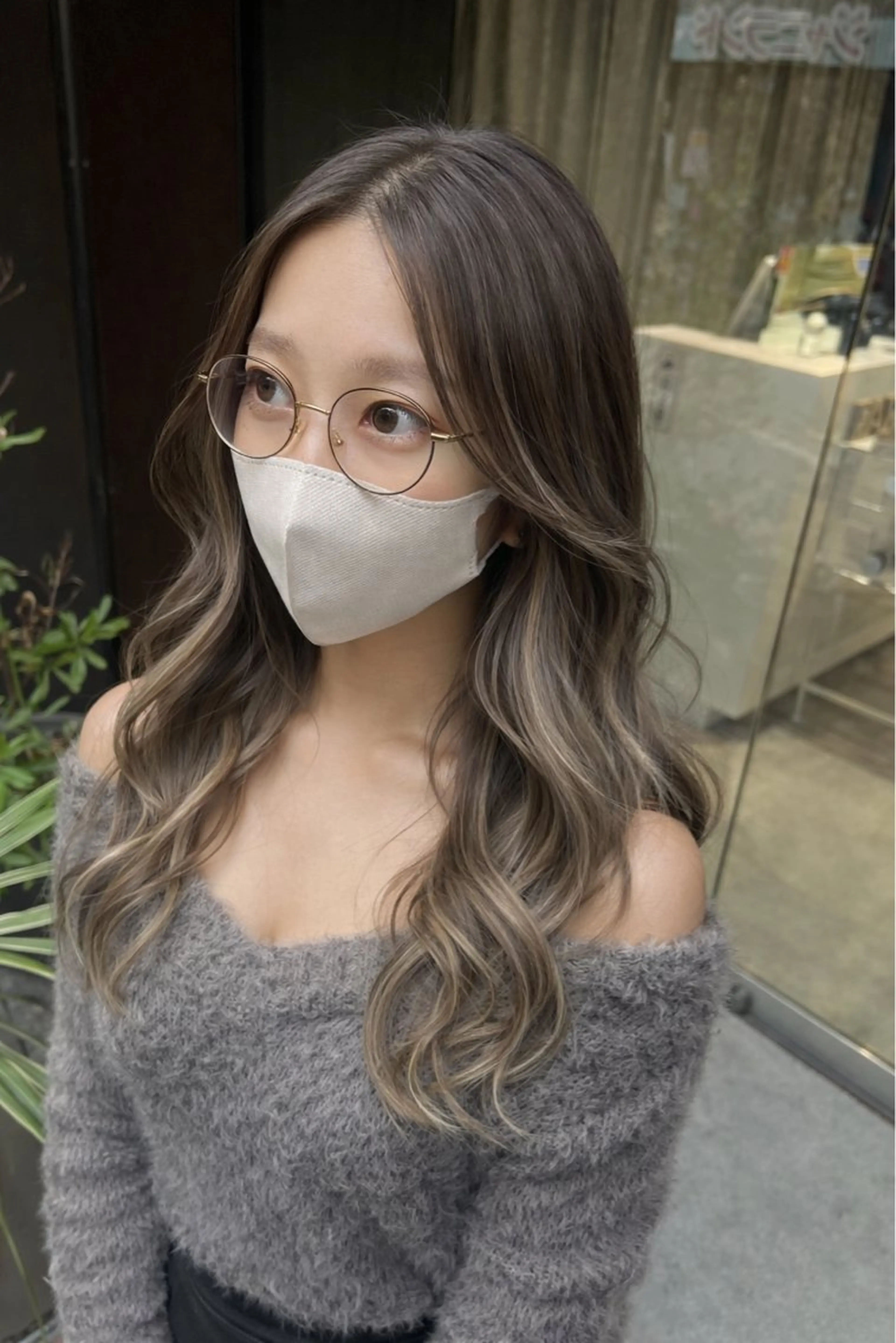 カラー 透明感のある艶髪なら 矢場町駅4番出口すぐのヘアスタイル