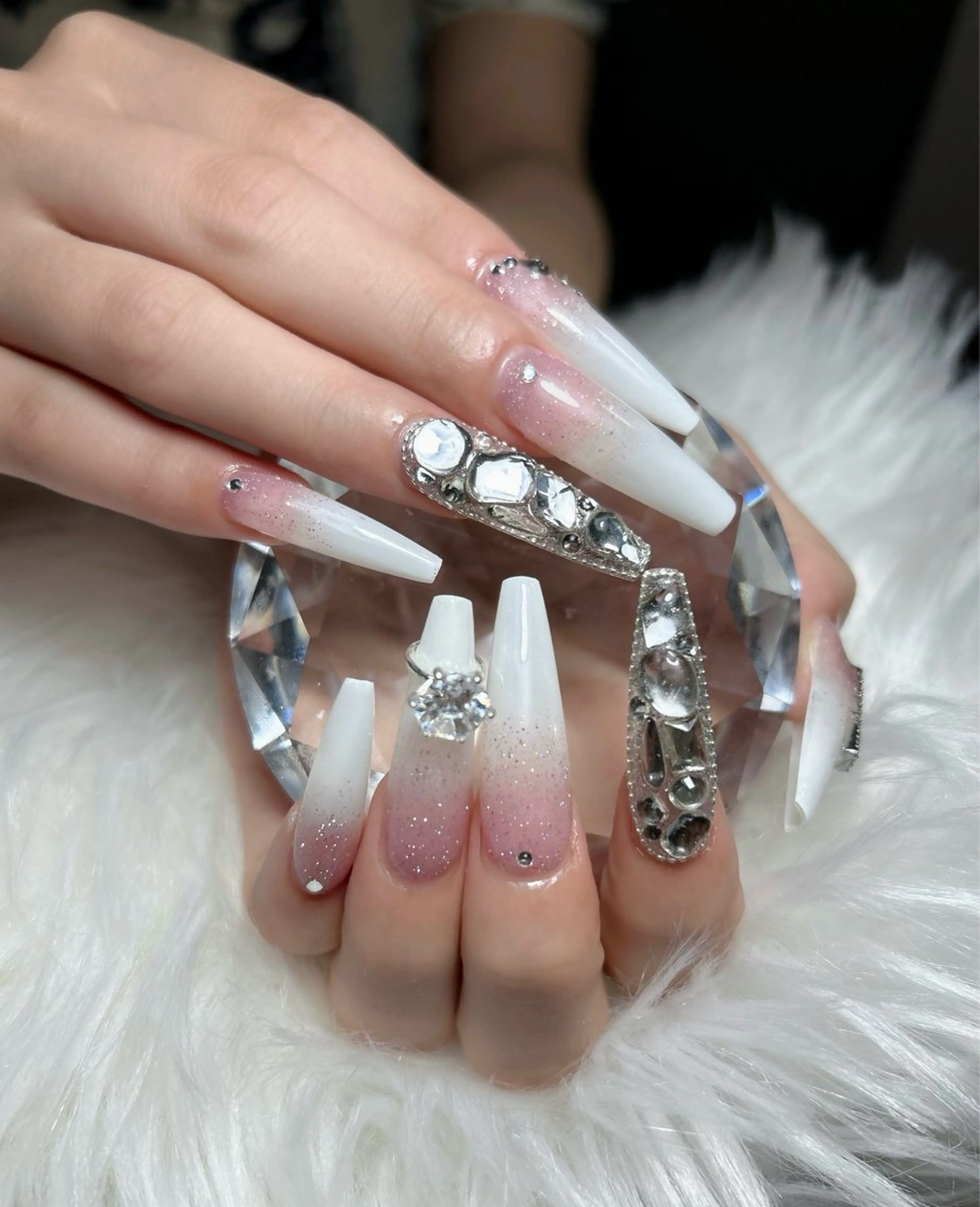 ネイル アートネイル オーロラネイル チークネイル 長さ出し フットネイル ハンドネイル Chan nailsのネイルデザイン