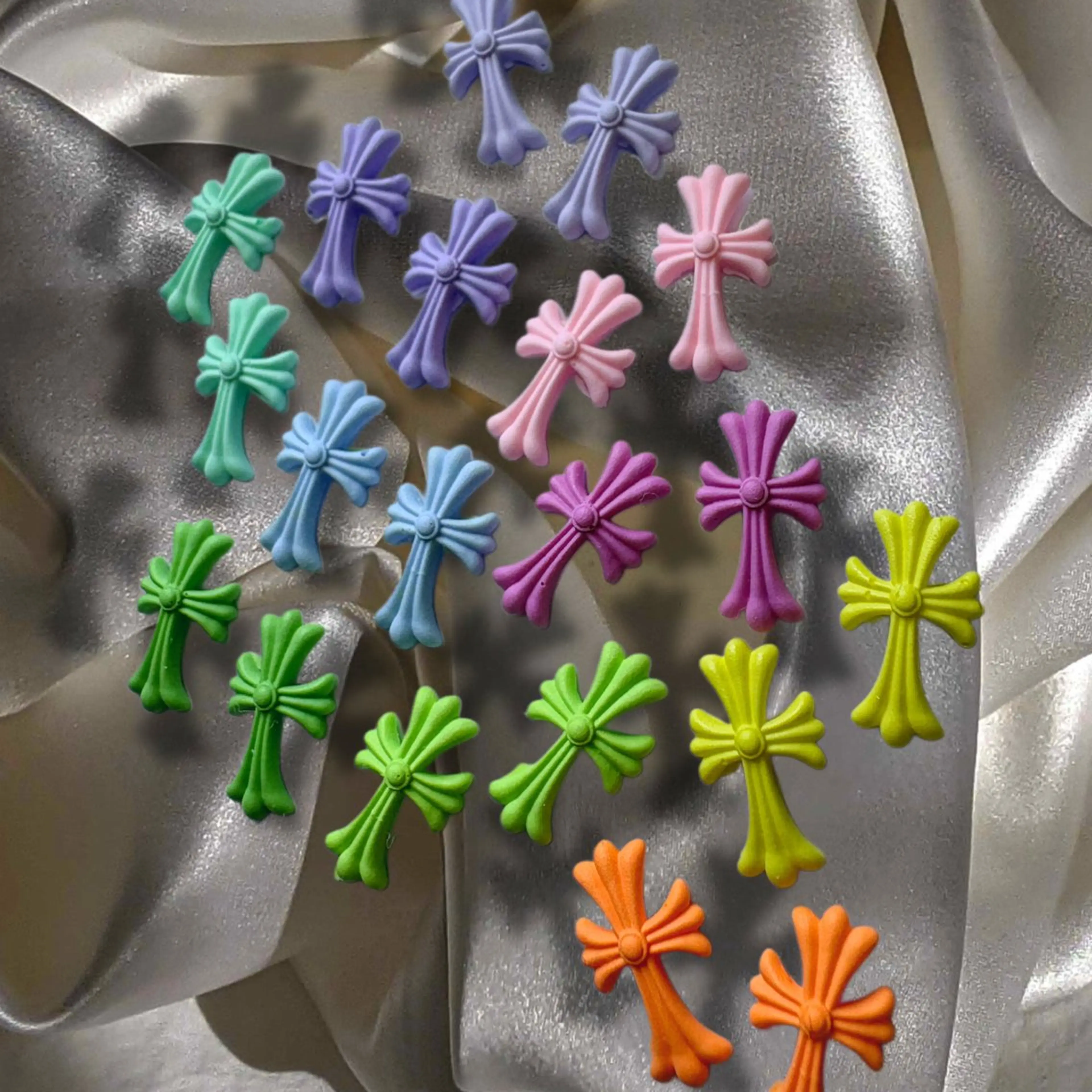 ネイル ﾗｳﾊﾞｲﾏﾉﾏﾉ✧ ARISSA🦋💜のネイルデザイン