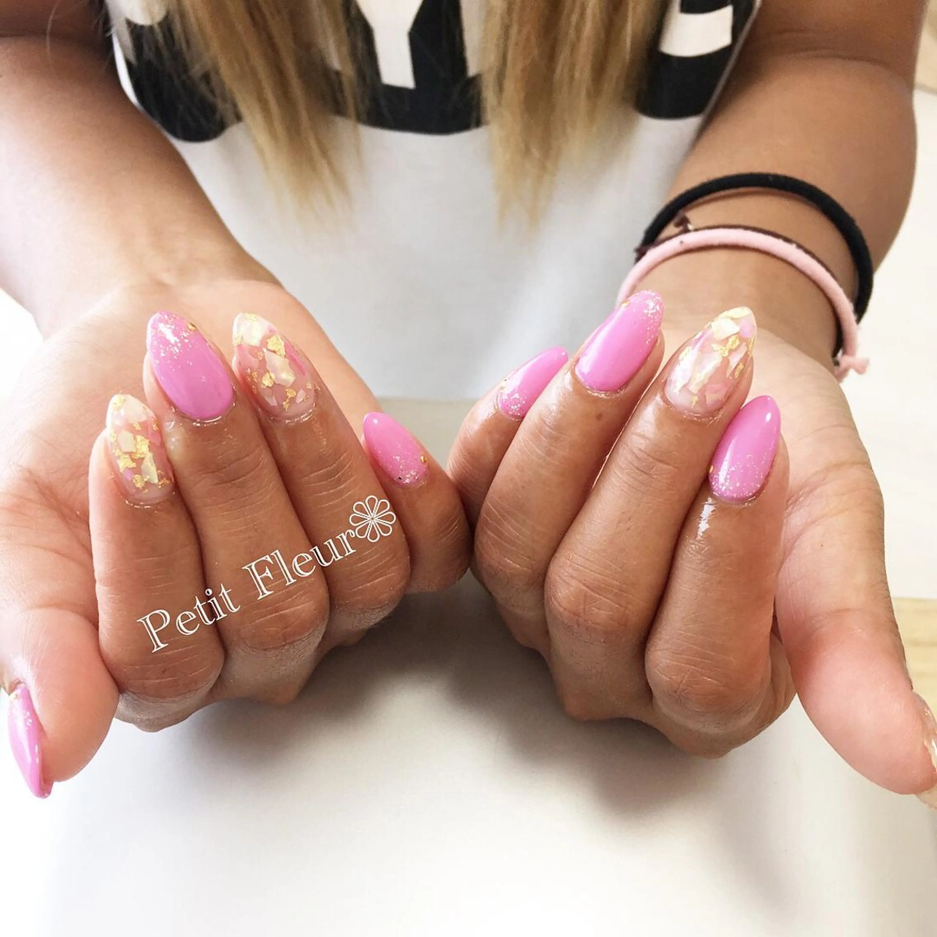 ネイル クリアネイル ピンク 夏ネイル Petit Fleur所属・青柳 亜梨奈のマツエク・マツパデザイン