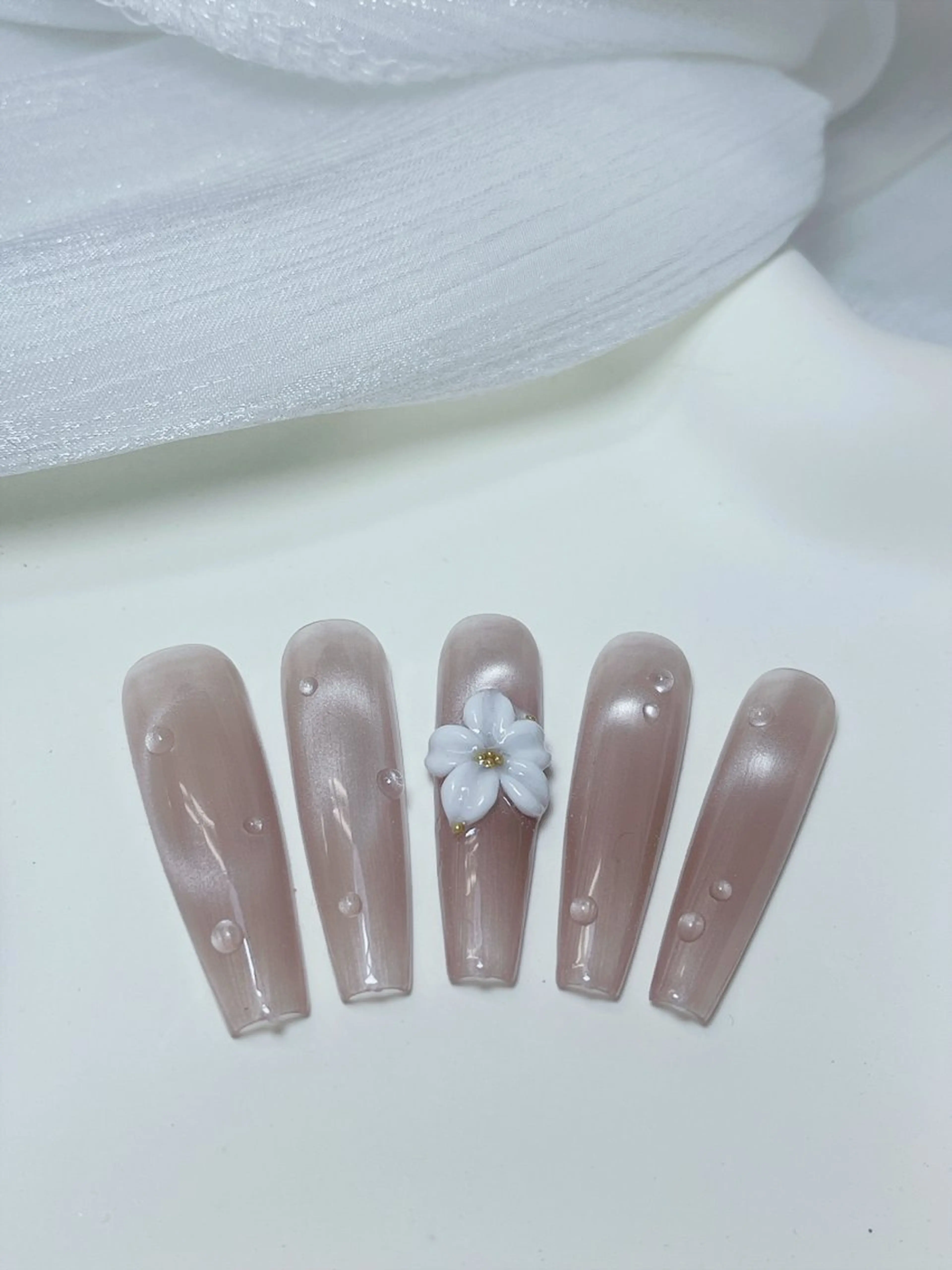 ネイル チークネイル フレンチネイル グラデーション キラキラネイル 韓国ネイル ハンドネイル DUO MI所属・DUO   MI nail salonのネイルデザイン