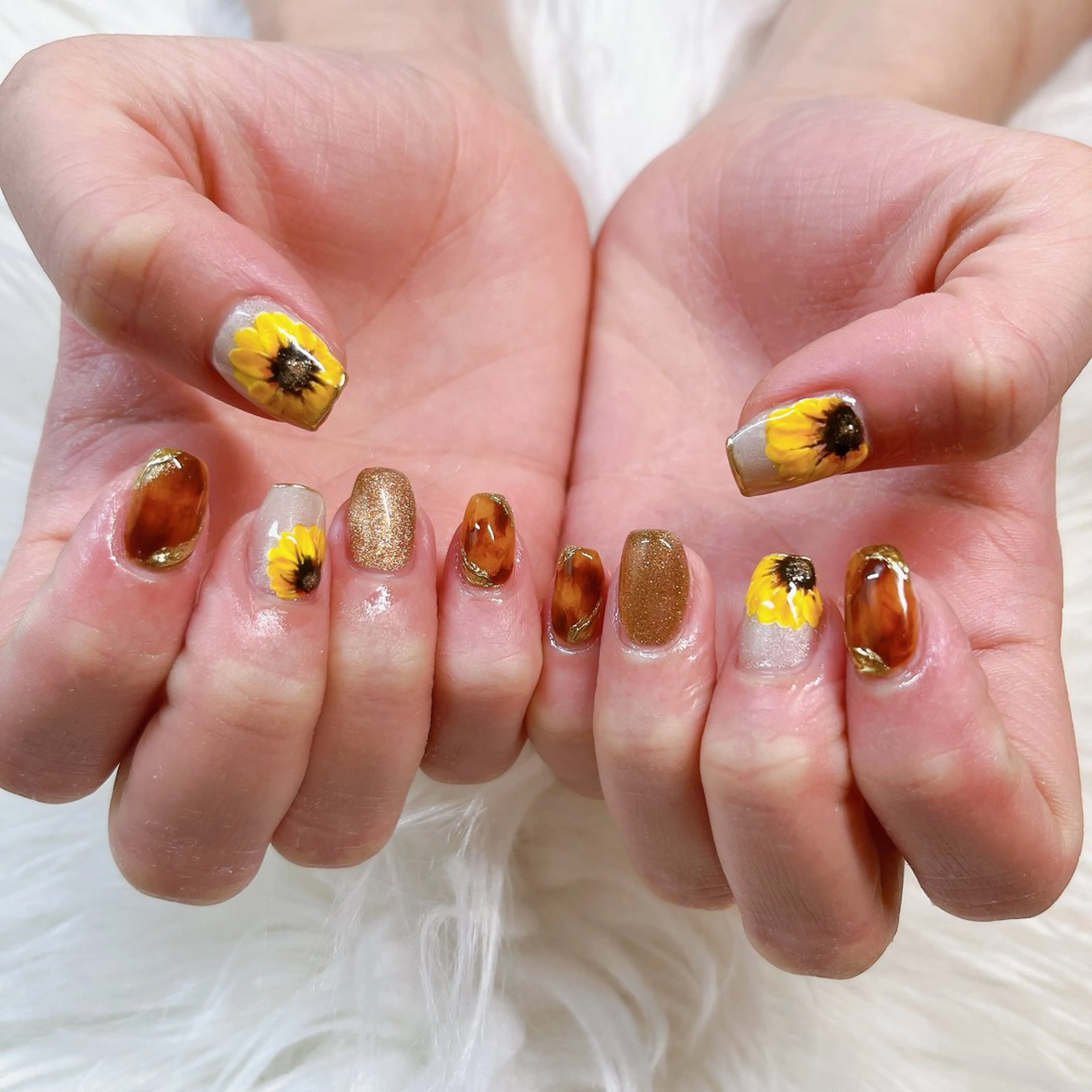 ネイル ハンドネイル 根津 綾子のネイルデザイン