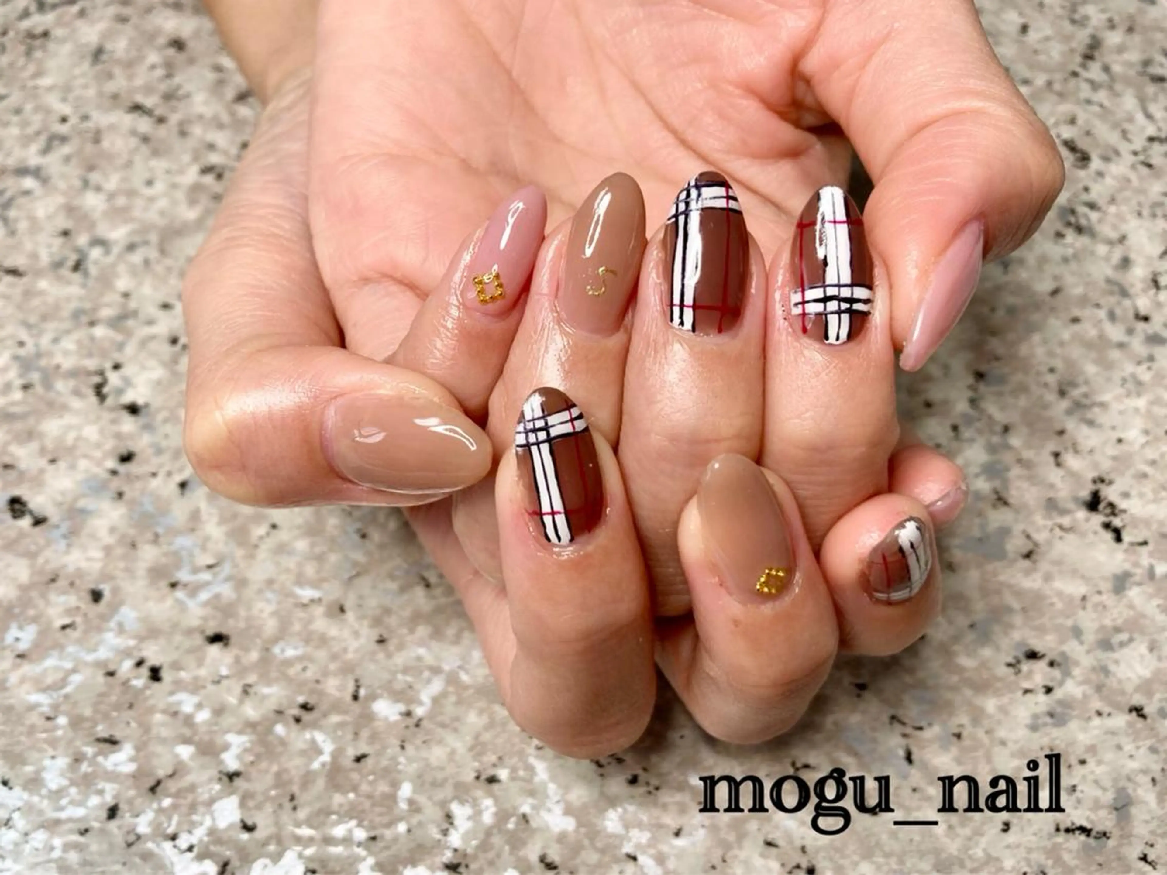 ネイル Mogu_ nailのネイルデザイン