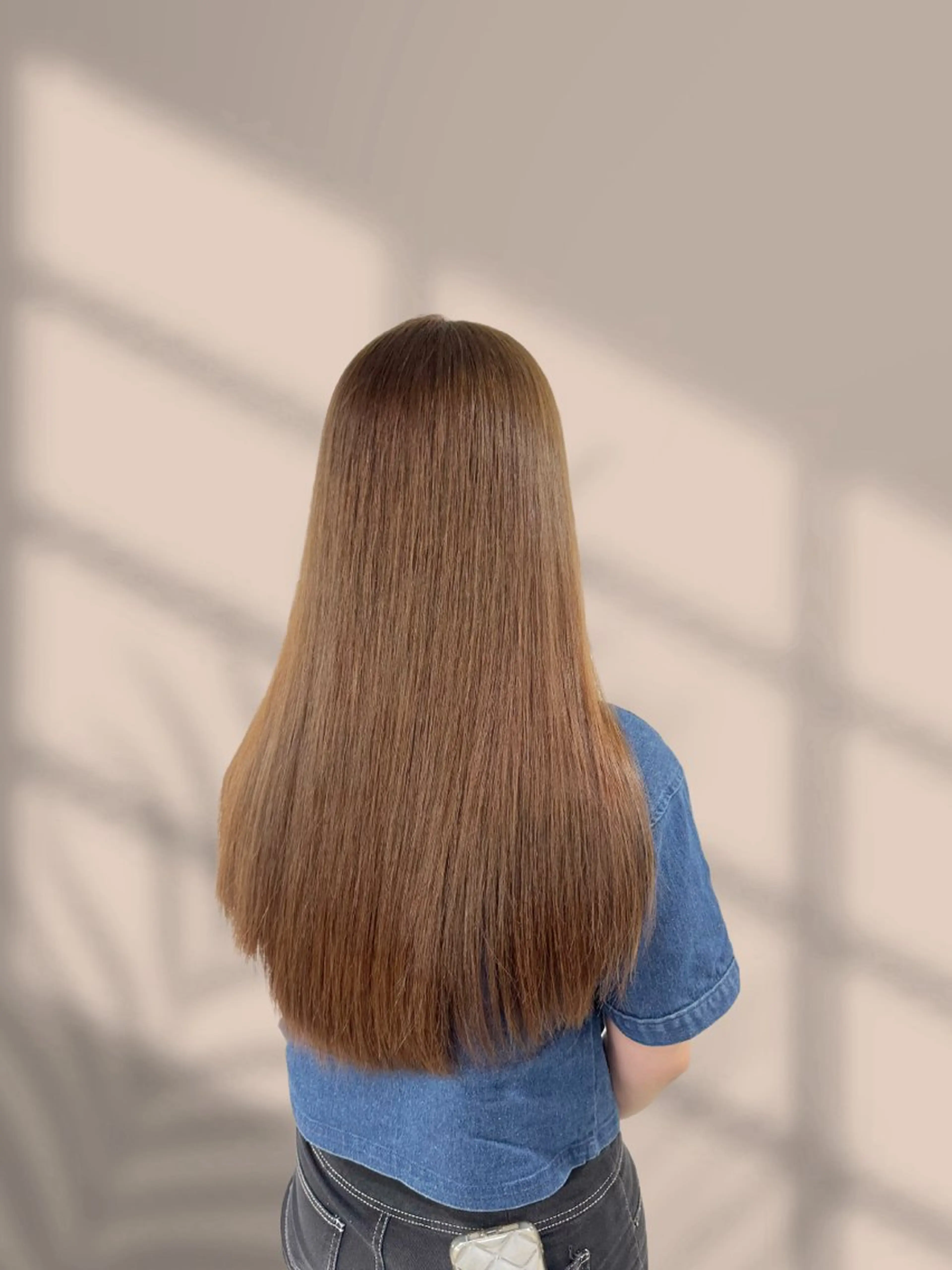 ロング カラー ブリーチ ブリーチなしカラー くすみミルクティー／ ブラウン🪡TOWAのヘアスタイル