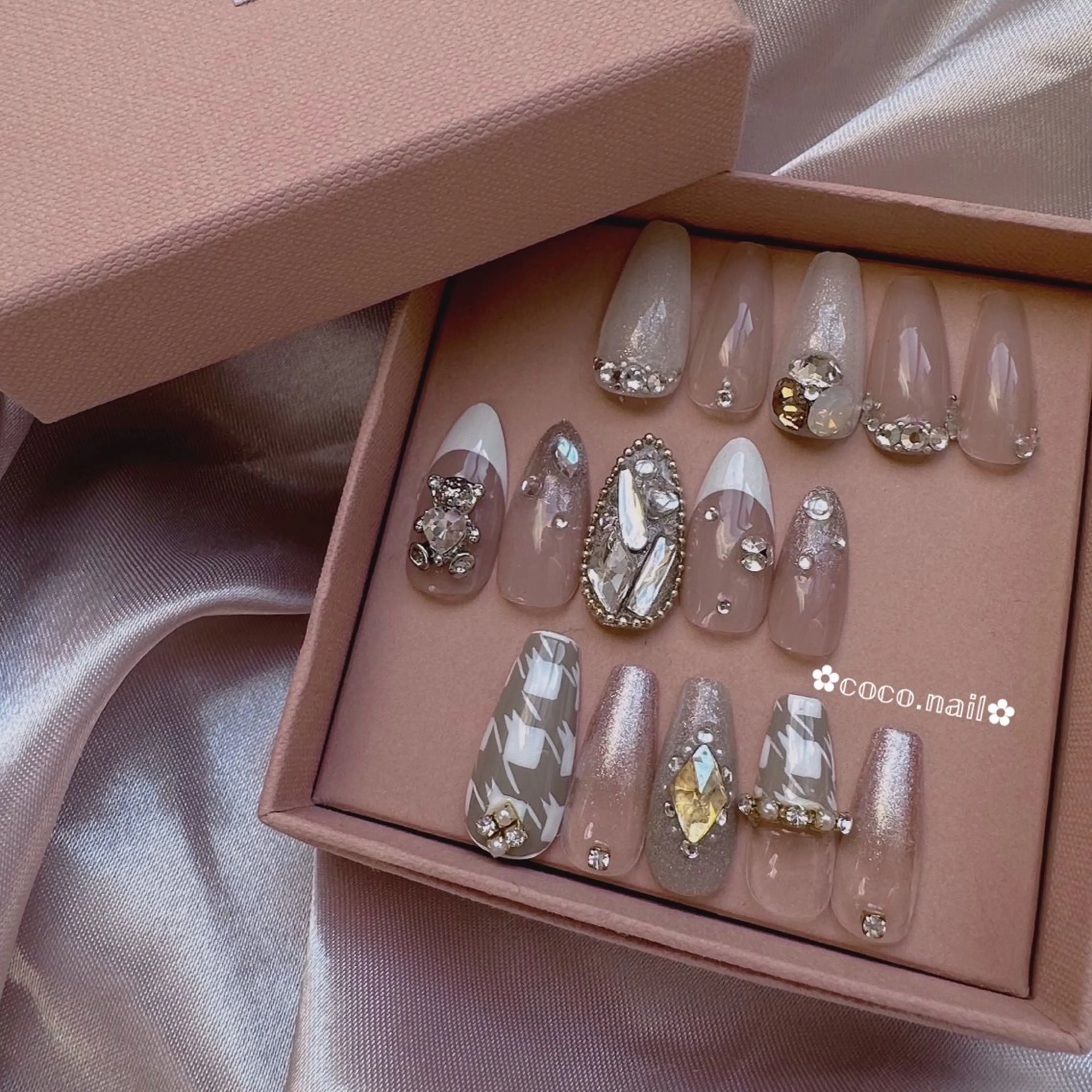 ネイル ハンドネイル lili.nail y2k/ワンホンのネイルデザイン