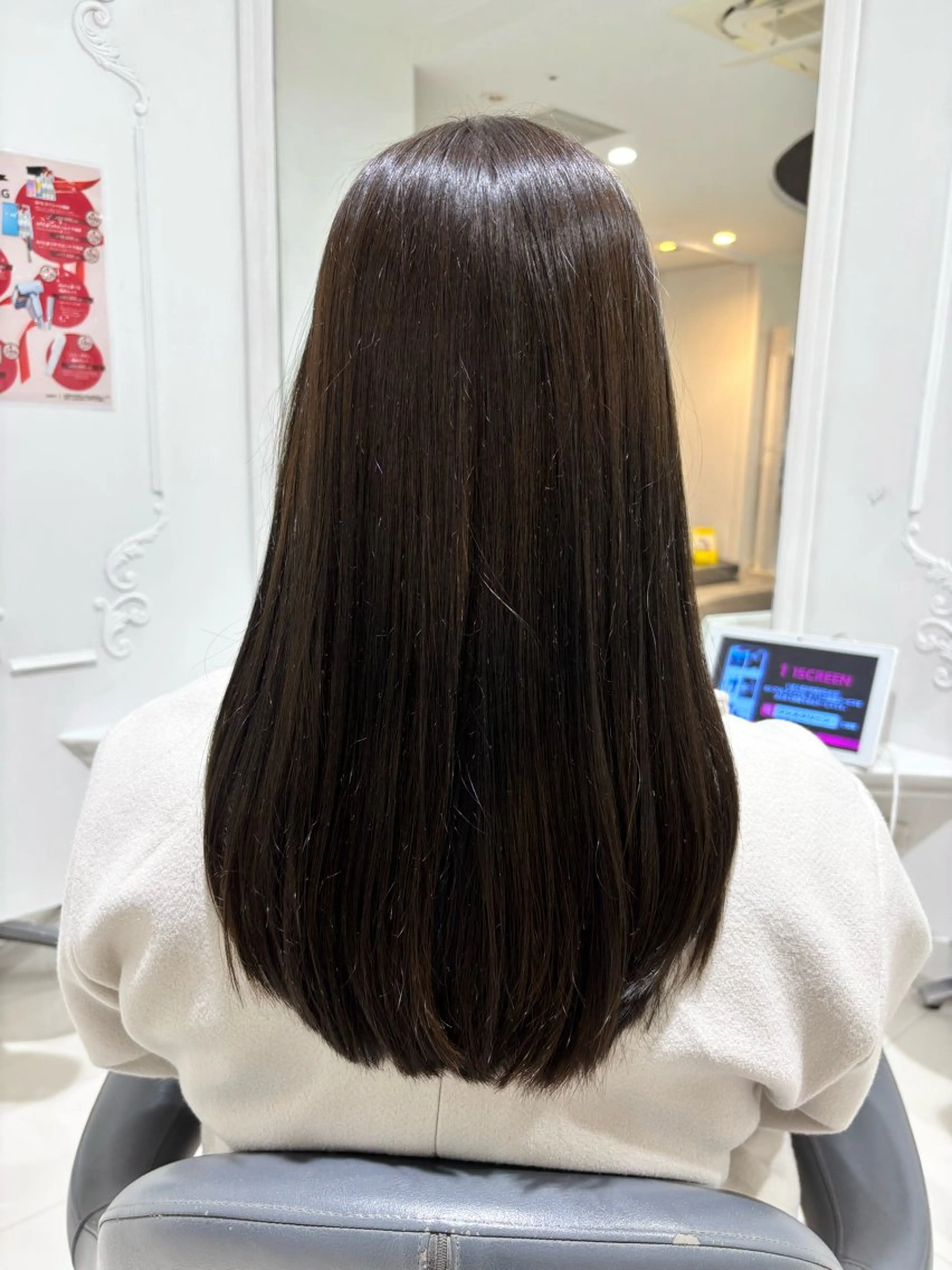 セミロング カラー AIR-青山所属・米田 ハニーのヘアスタイル