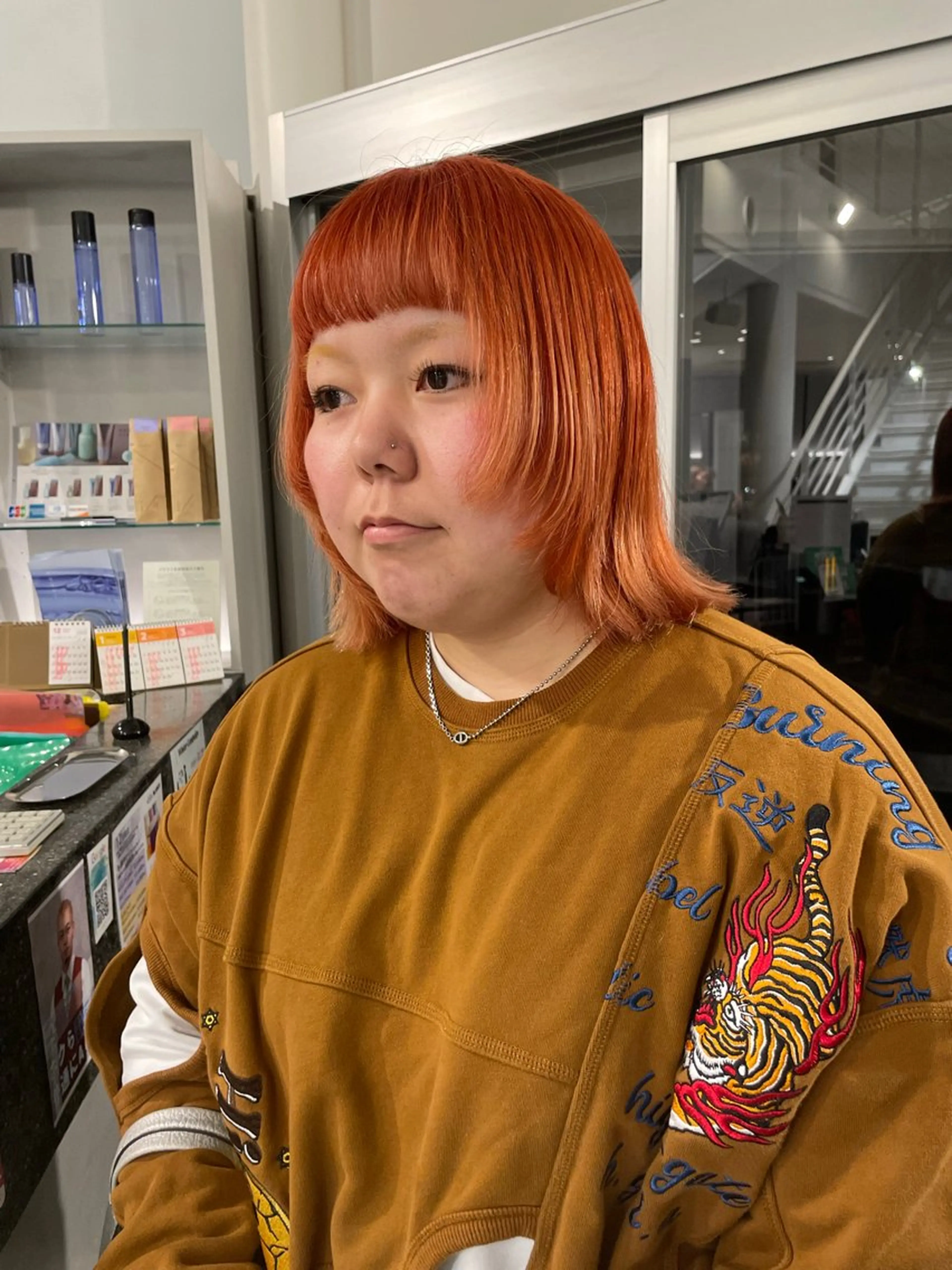 ショート カラー tomo🍒パーマ ハイトーン似合わせのヘアスタイル