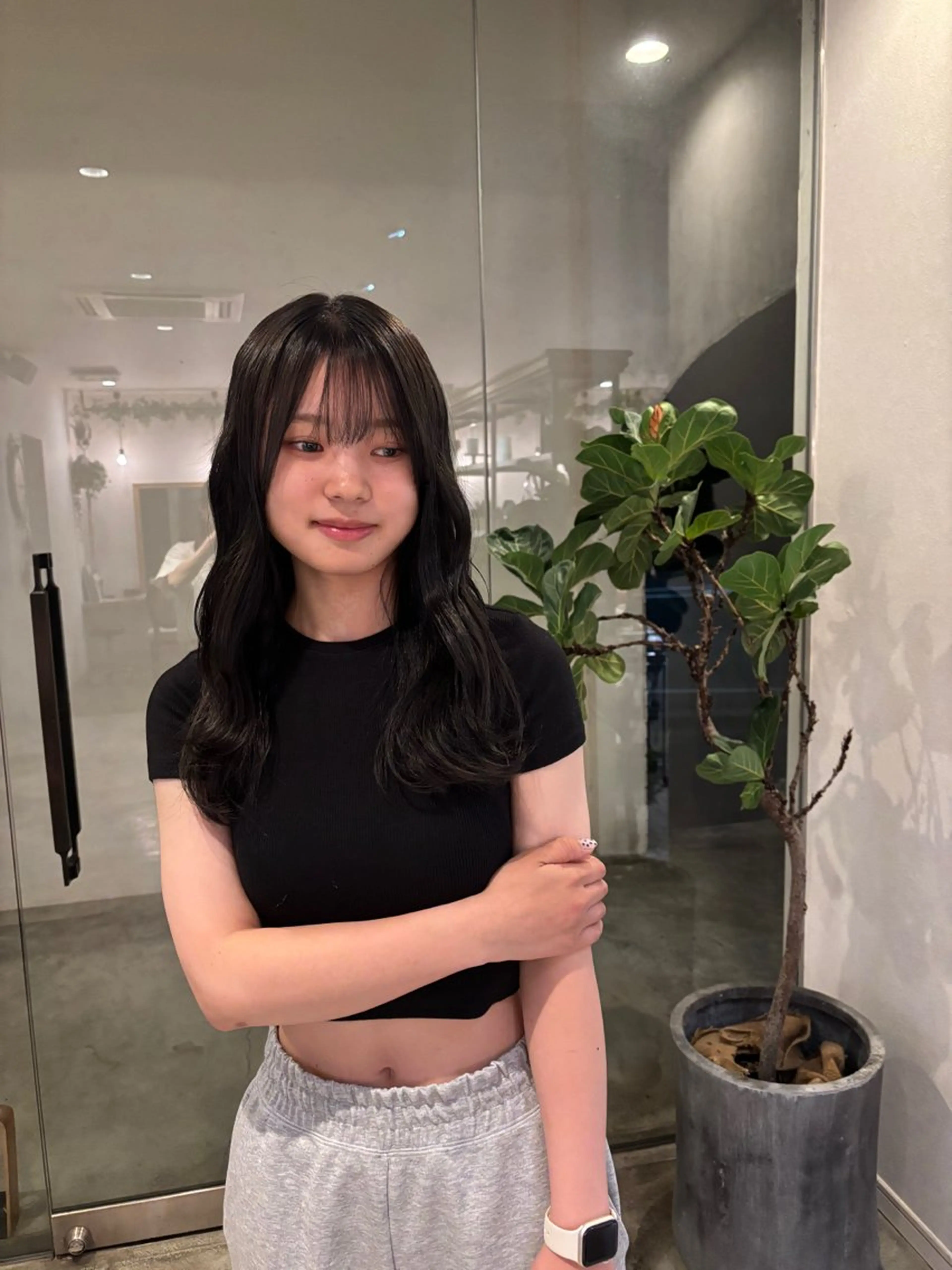 セミロング 河田 綺香のヘアスタイル