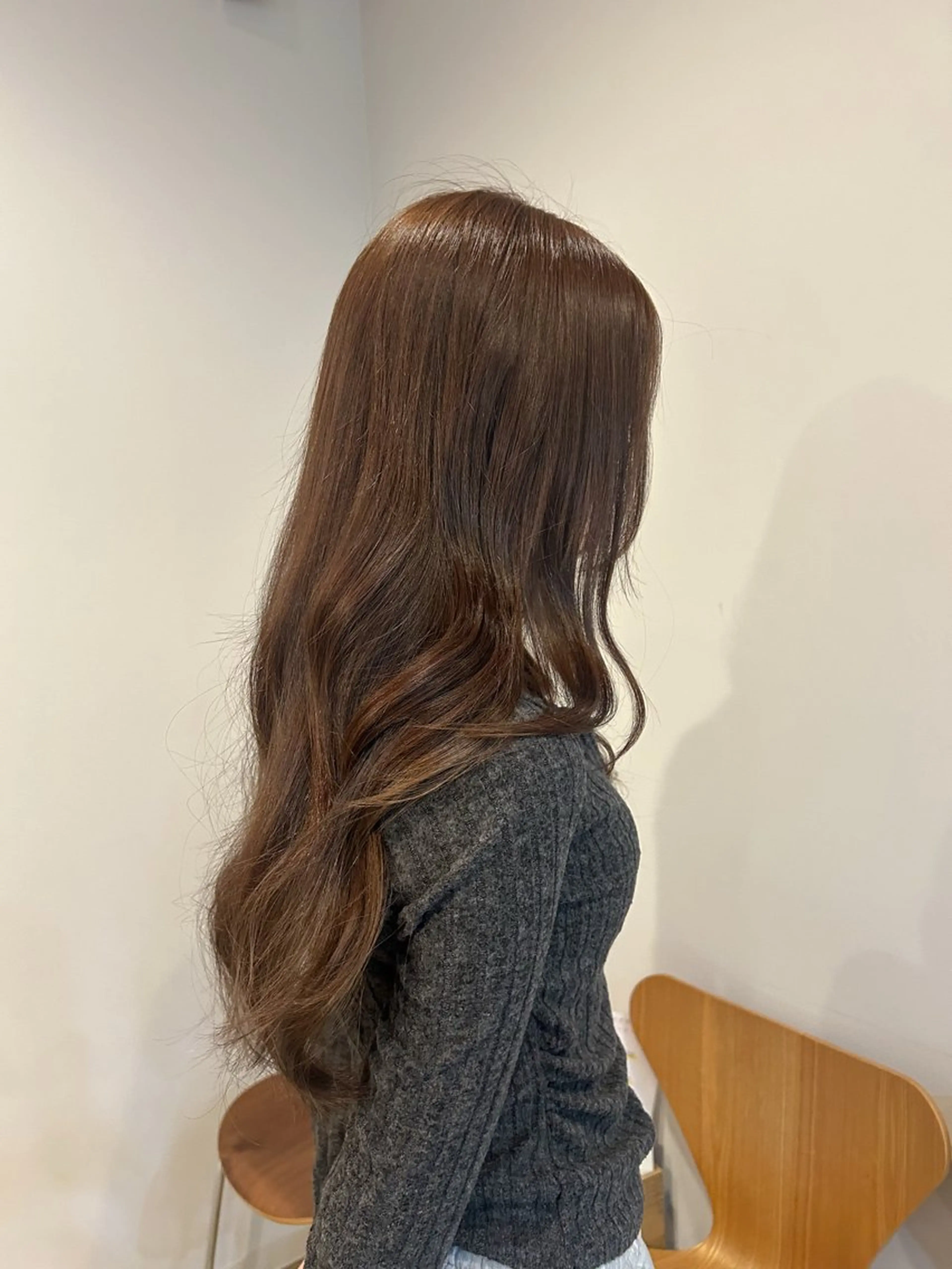 ロング カラー 川端 明莉のヘアスタイル