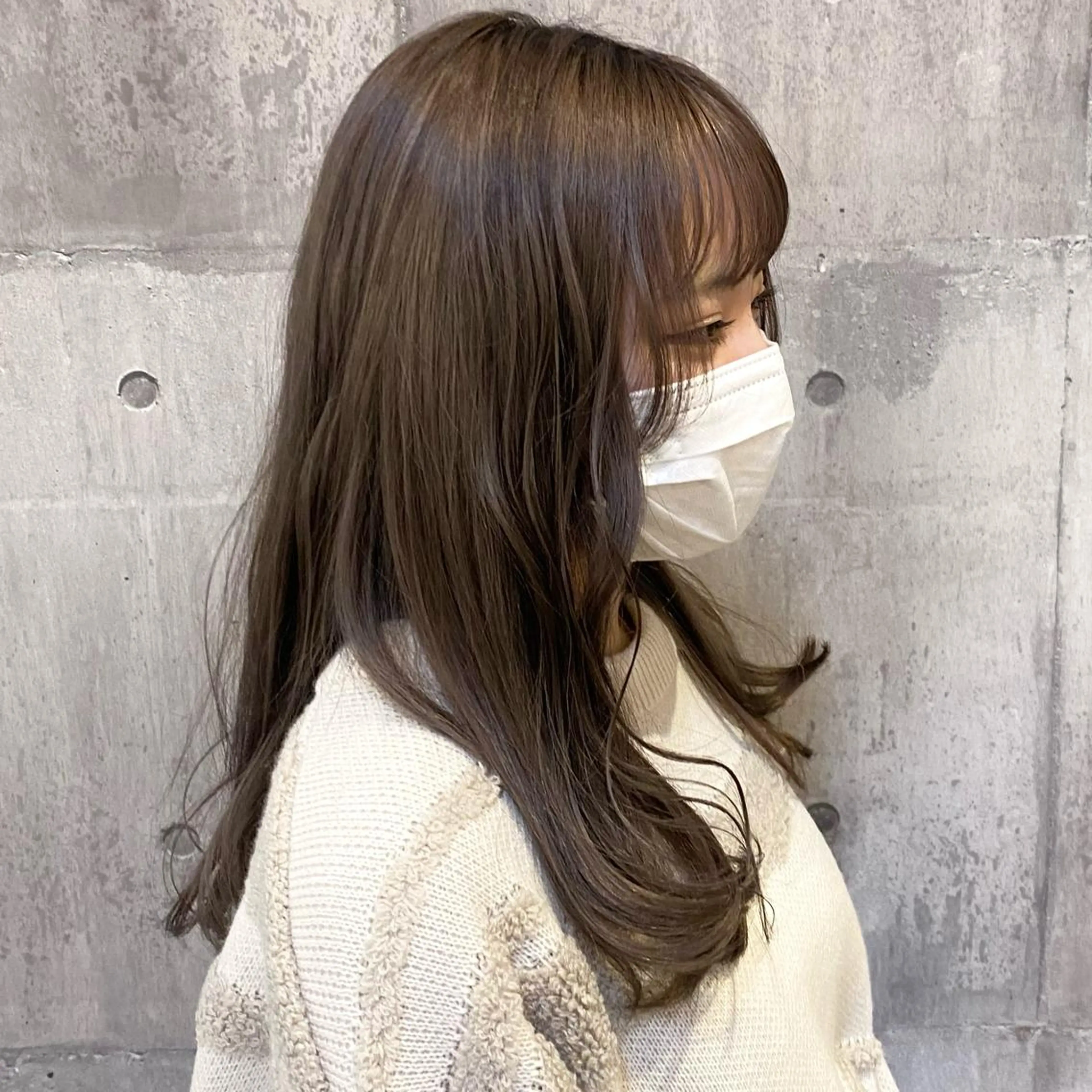 ロング カラー ブリーチ グレージュ ラベンダーカラー ラベンダーグレージュ ラベンダーグレー カット ヘアカラー トリートメント 比嘉 陽のヘアスタイル