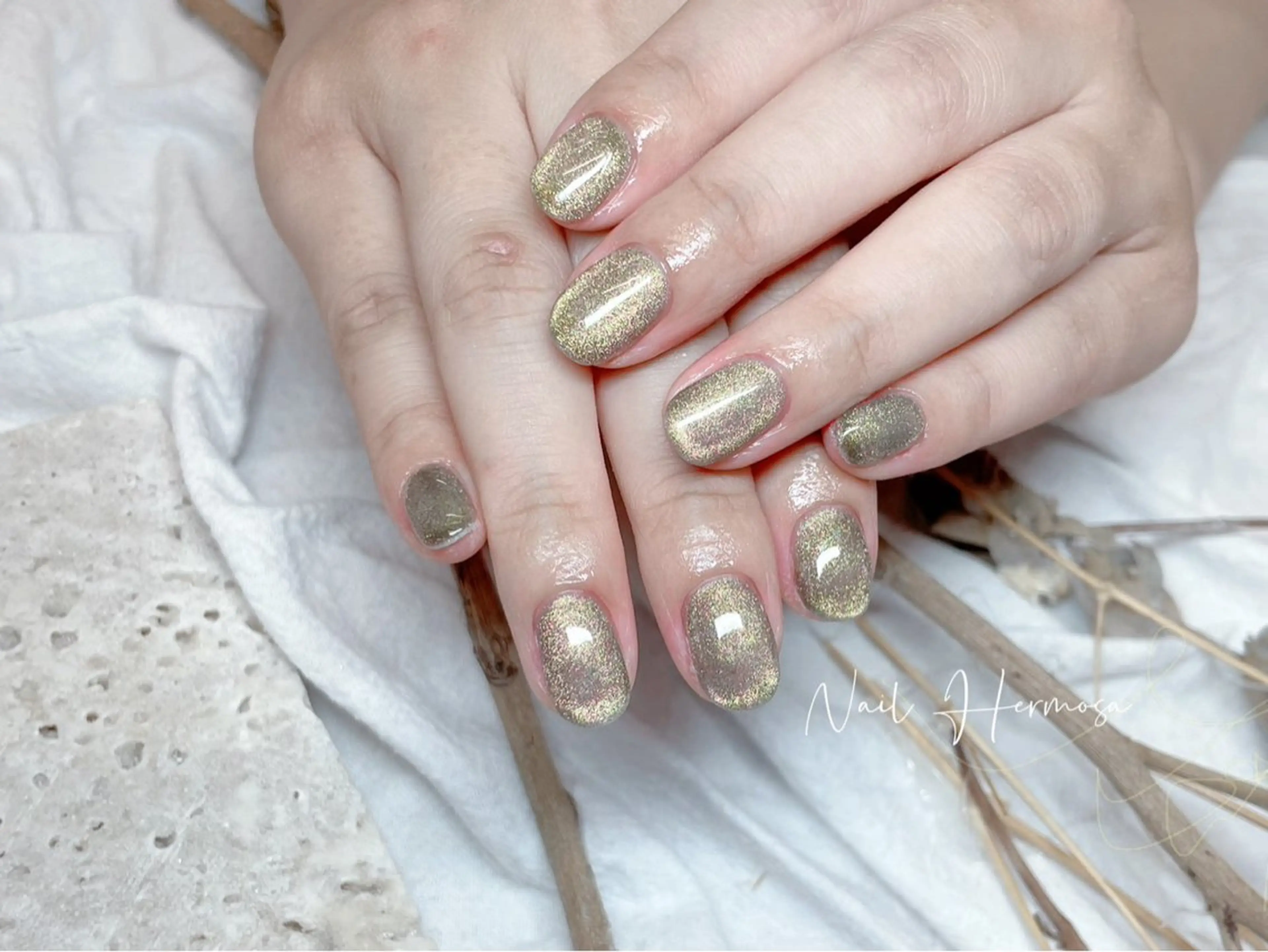 ネイル 長さ出し フラッシュネイル フットネイル ジェルネイル マグネットネイル ハンドネイル エルモサ YURIKAのネイルデザイン