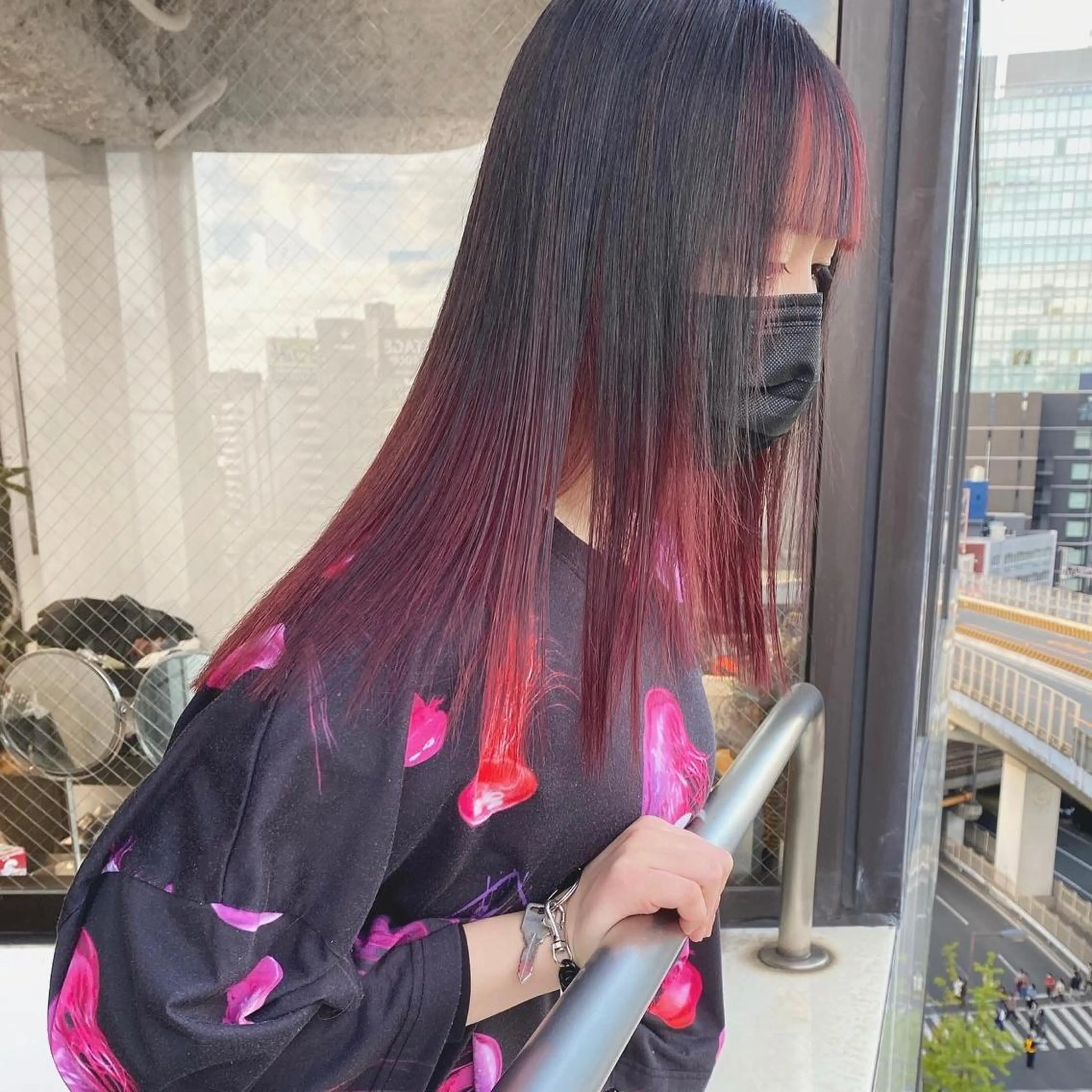 ロング カラー chlom所属・🌱大人ハイトーン RENのヘアスタイル