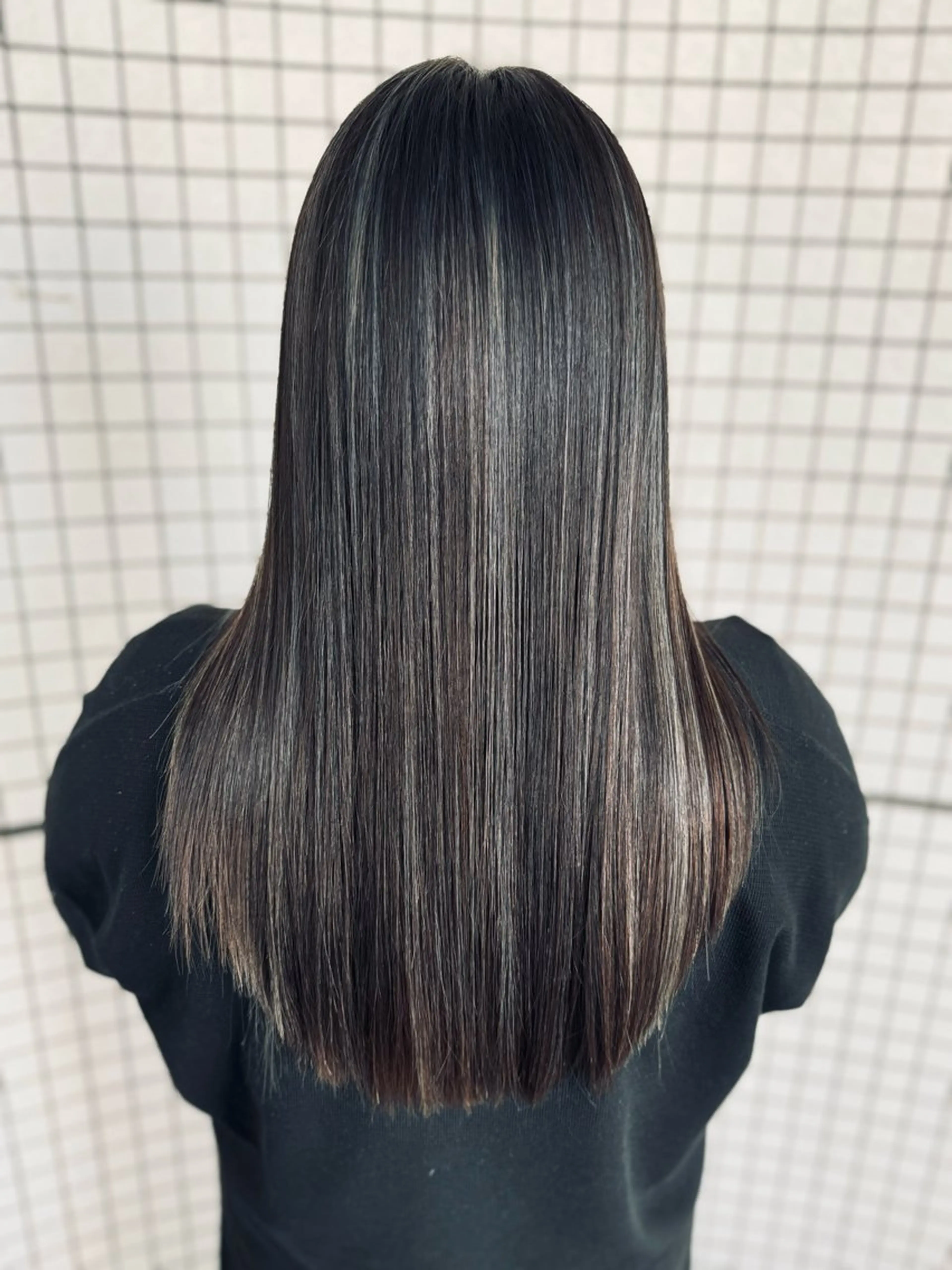 セミロング ハイライト 飯富 信二のヘアスタイル