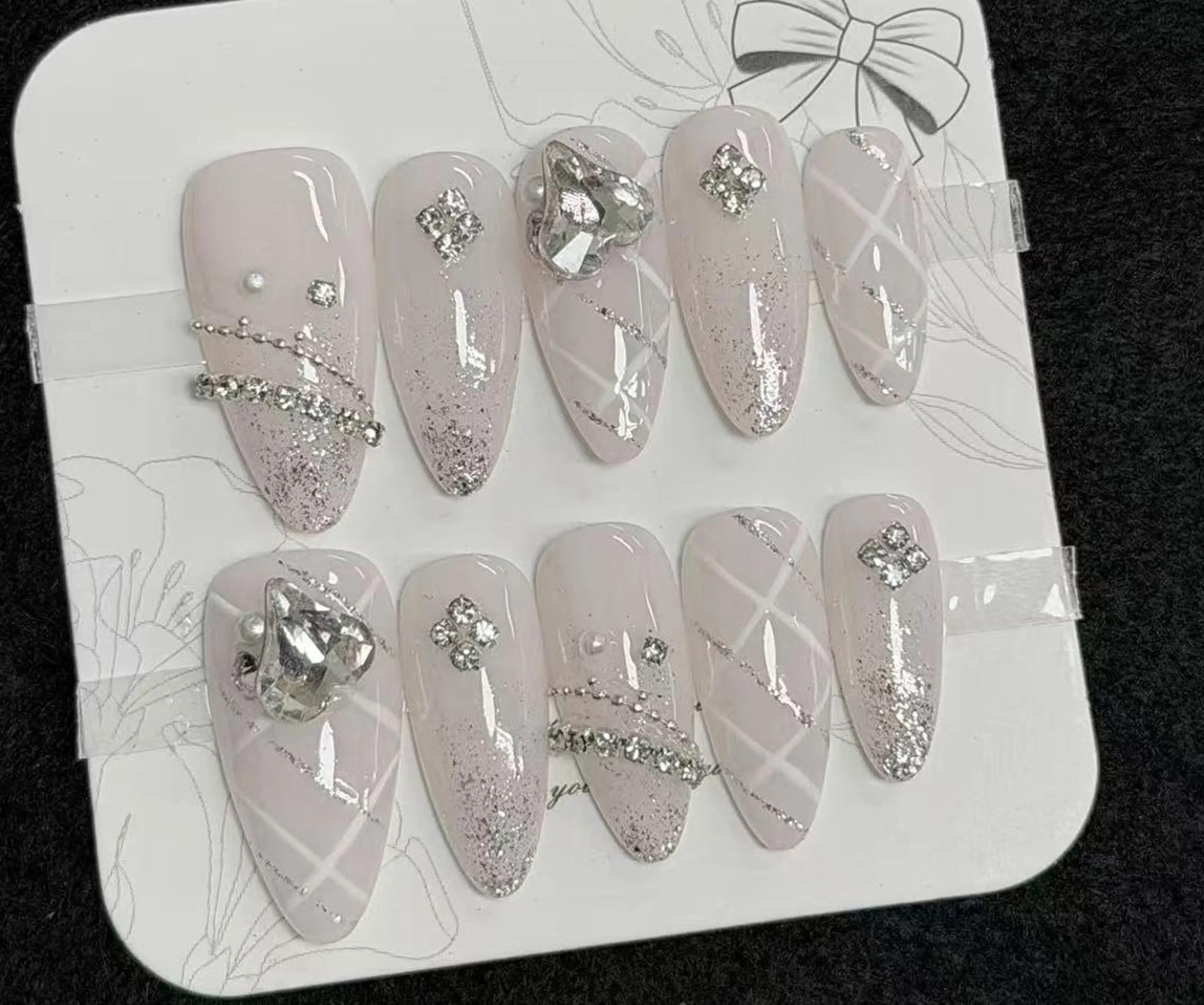 ネイル ハンドネイル ハンドケア メイ 💅のネイルデザイン