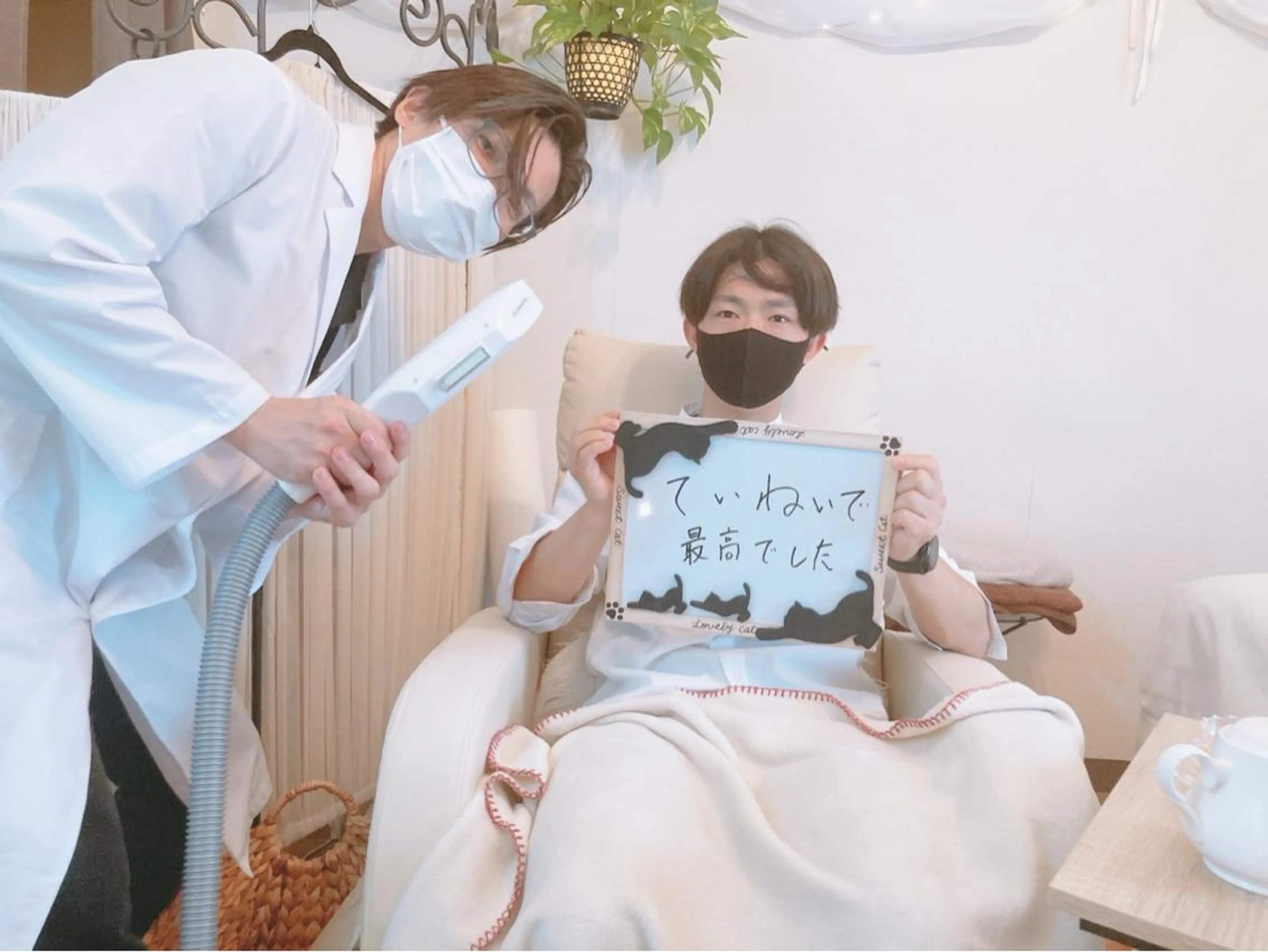 ショート カラー パーマ ヘアアレンジ メンズ キッズ ネイル マツエク・マツパ アイブロウ メンズアイブロウ 眉毛ワックス脱毛 メンズネイル 脱毛&美容サロン Dr.Epiのエステ・リラクイメージ