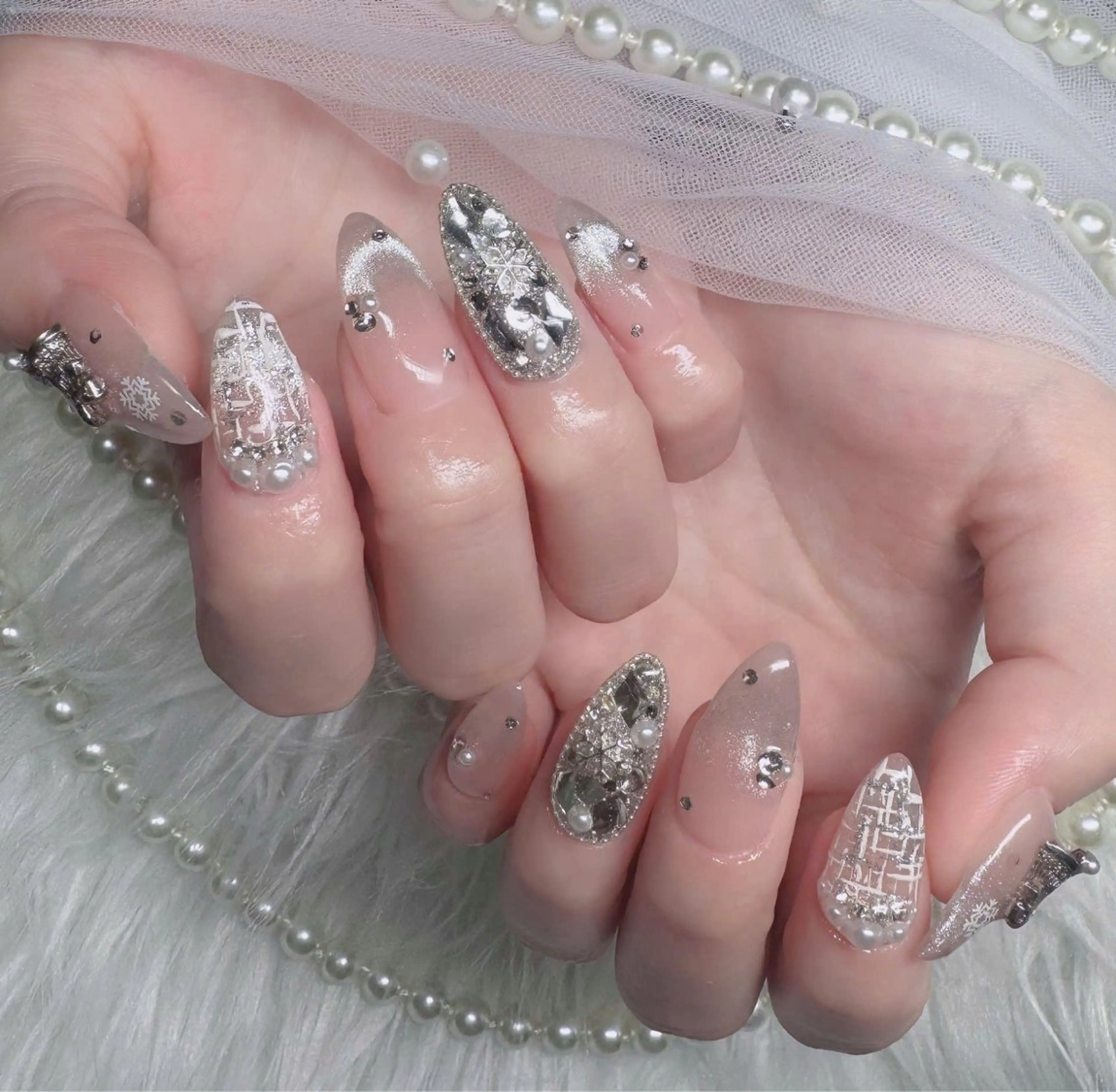 ネイル ハンドネイル Tini ANA.CHUOのネイルデザイン