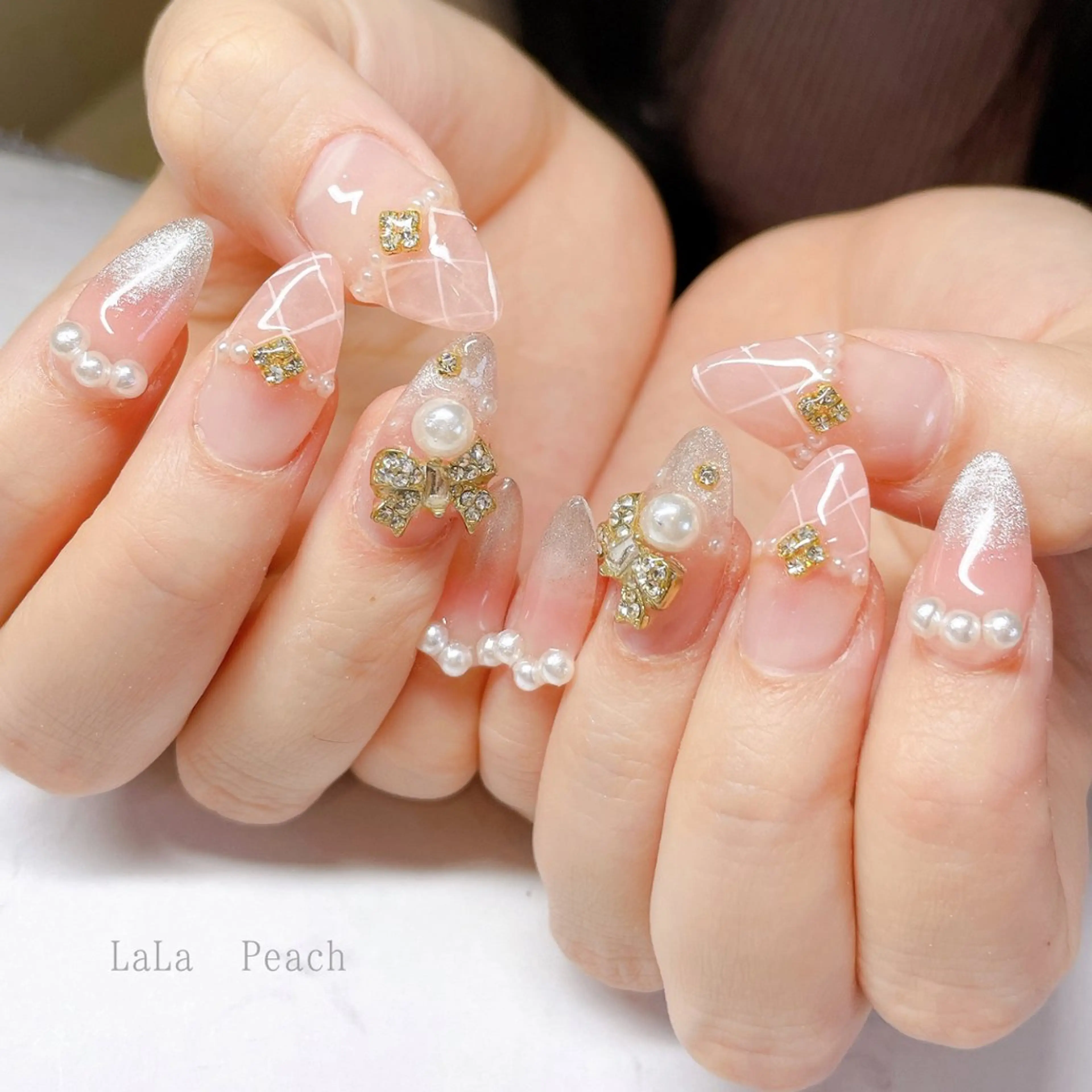 ネイル ジェルネイル キラキラネイル リボン ハンドネイル LaLa Peach 福岡のマツエク・マツパデザイン