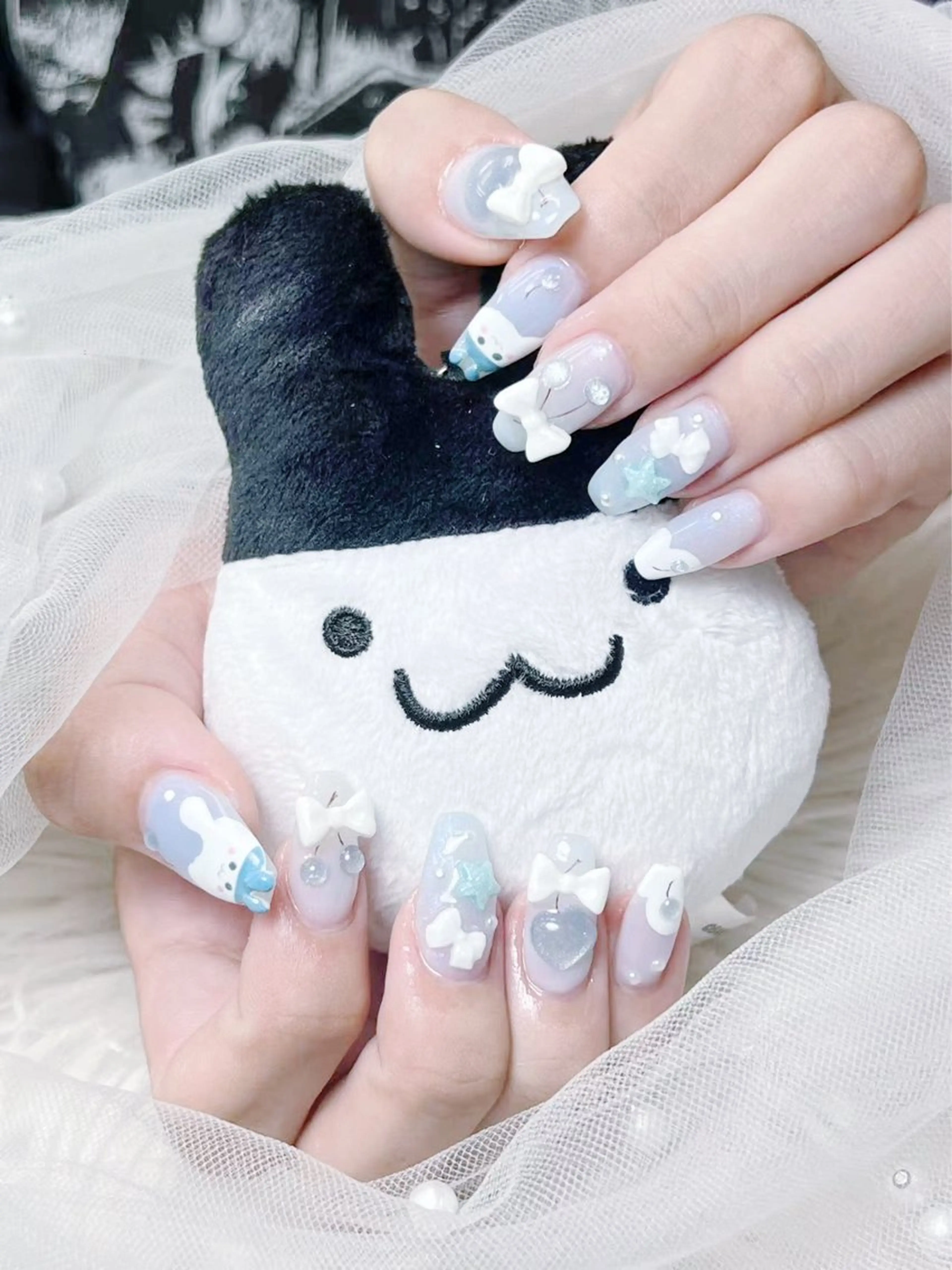 メンズ ネイル メンズ韓国風 アートネイル フレンチネイル ジェルネイル キラキラネイル ハンドネイル Bloom スカルプ専門店のネイルデザイン