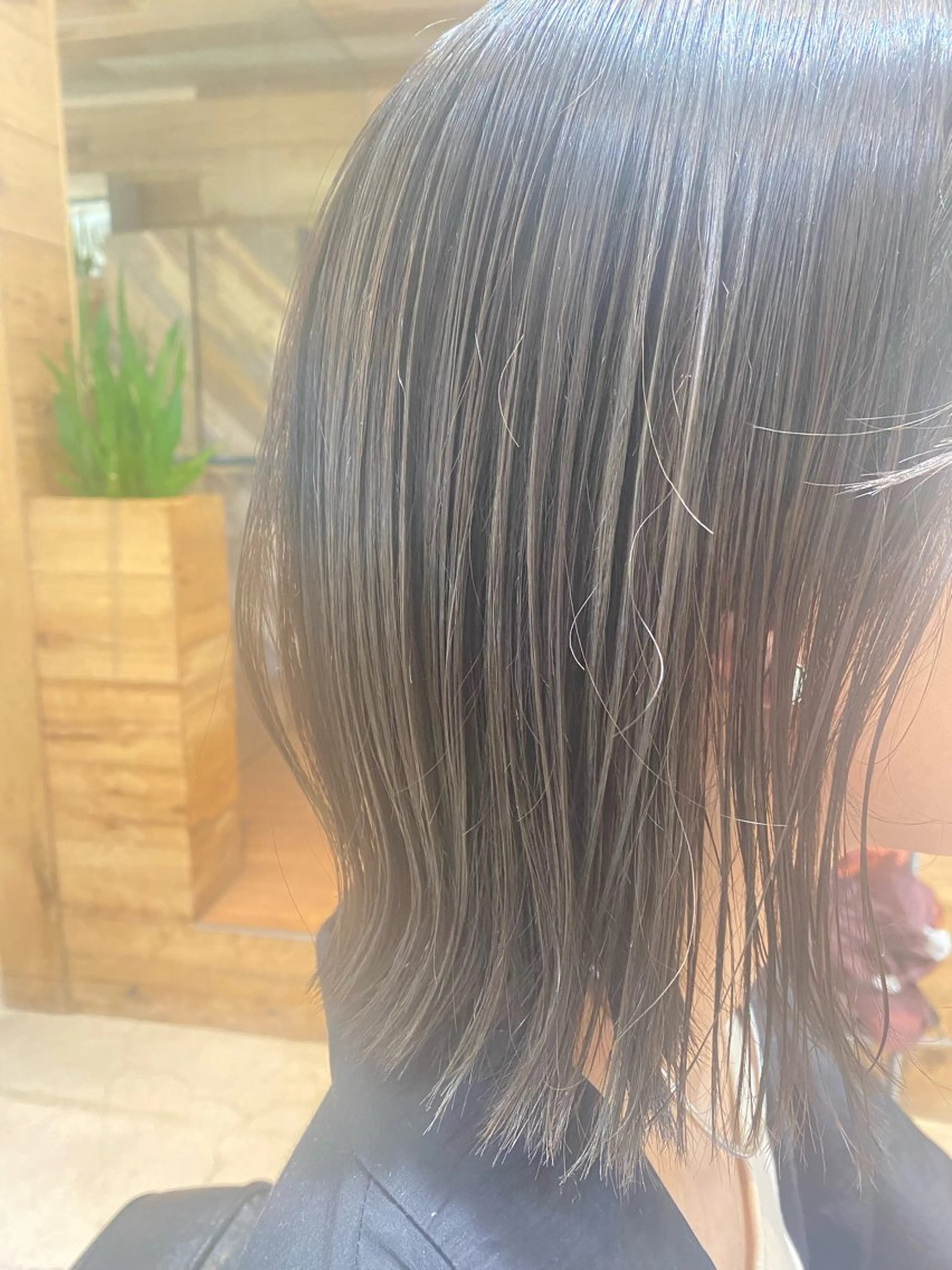 カット+髪と頭皮に優しいオーガニックカラー+トリートメント+アロマヘッドスパの写真