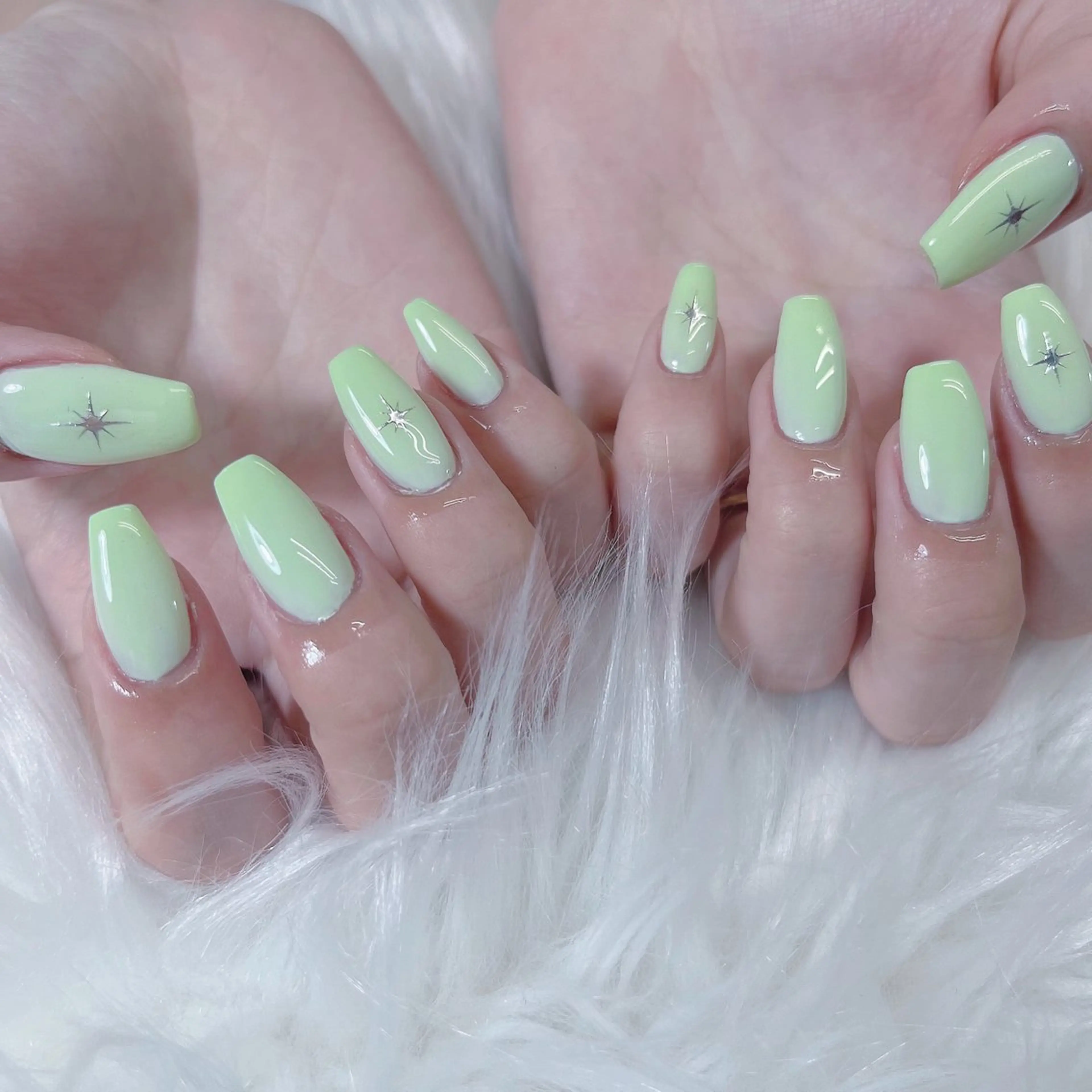 ネイル ハンドネイル Maya 🧊🫧‪のネイルデザイン