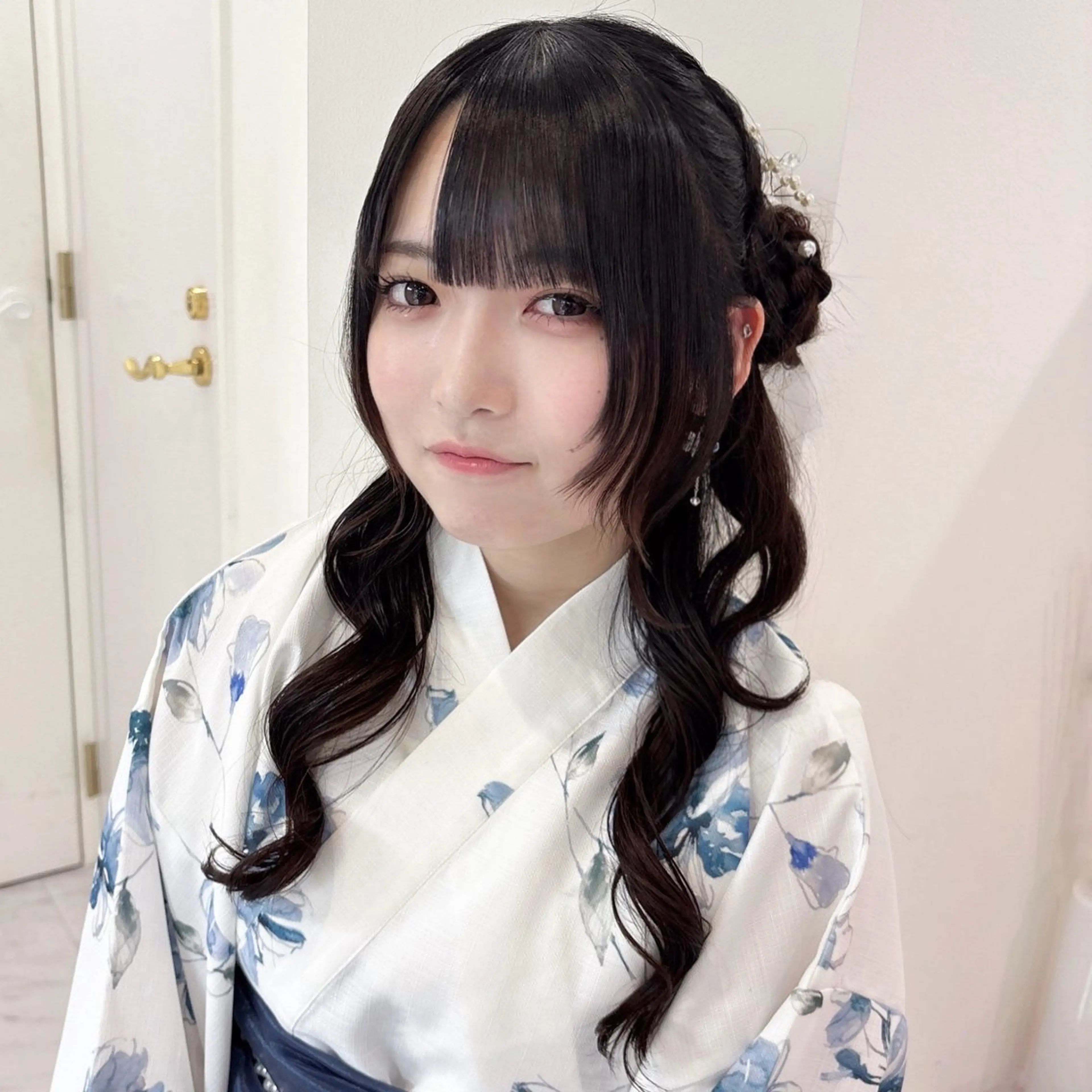 ロング ヘアアレンジ ヘアセット Ayu🍯/名駅/ブ リーチカラー/ヘアメのヘアスタイル