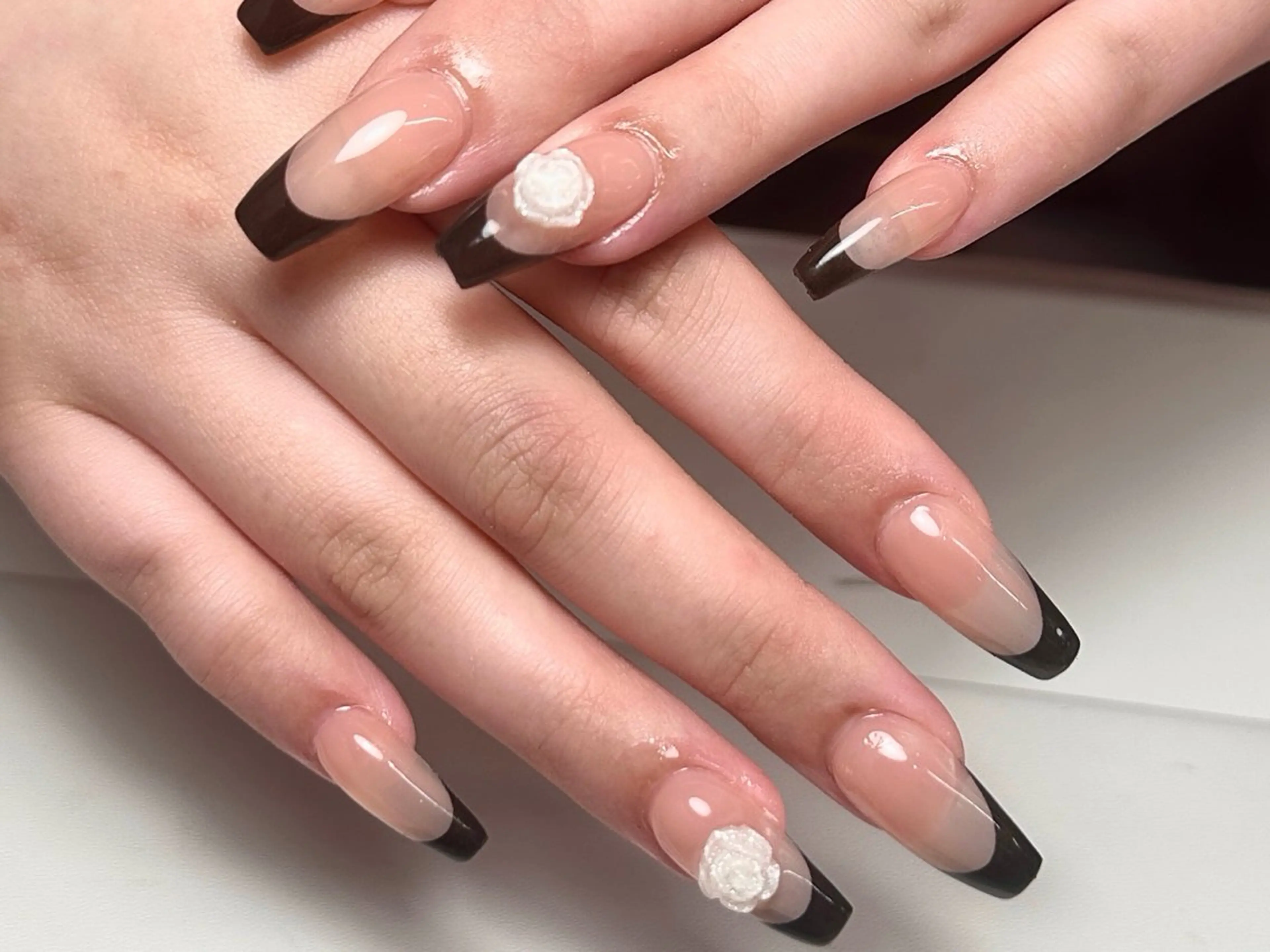 ネイル ハンドネイル ハンドケア DarkHoney 池袋店のネイルデザイン