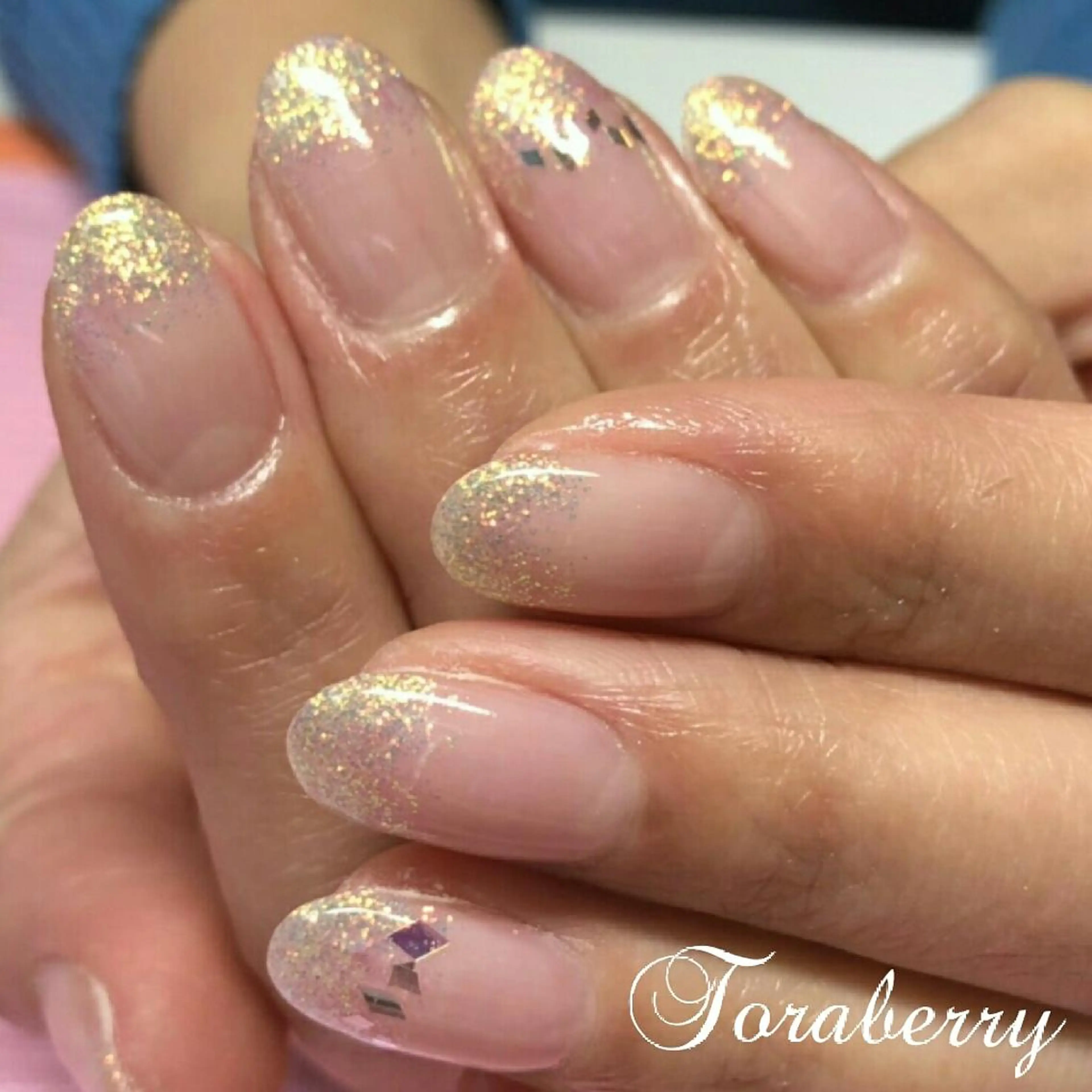 ネイル ラメ(グリッター) ラメグラデーション ハンドネイル ネイリスト なつみのネイルデザイン
