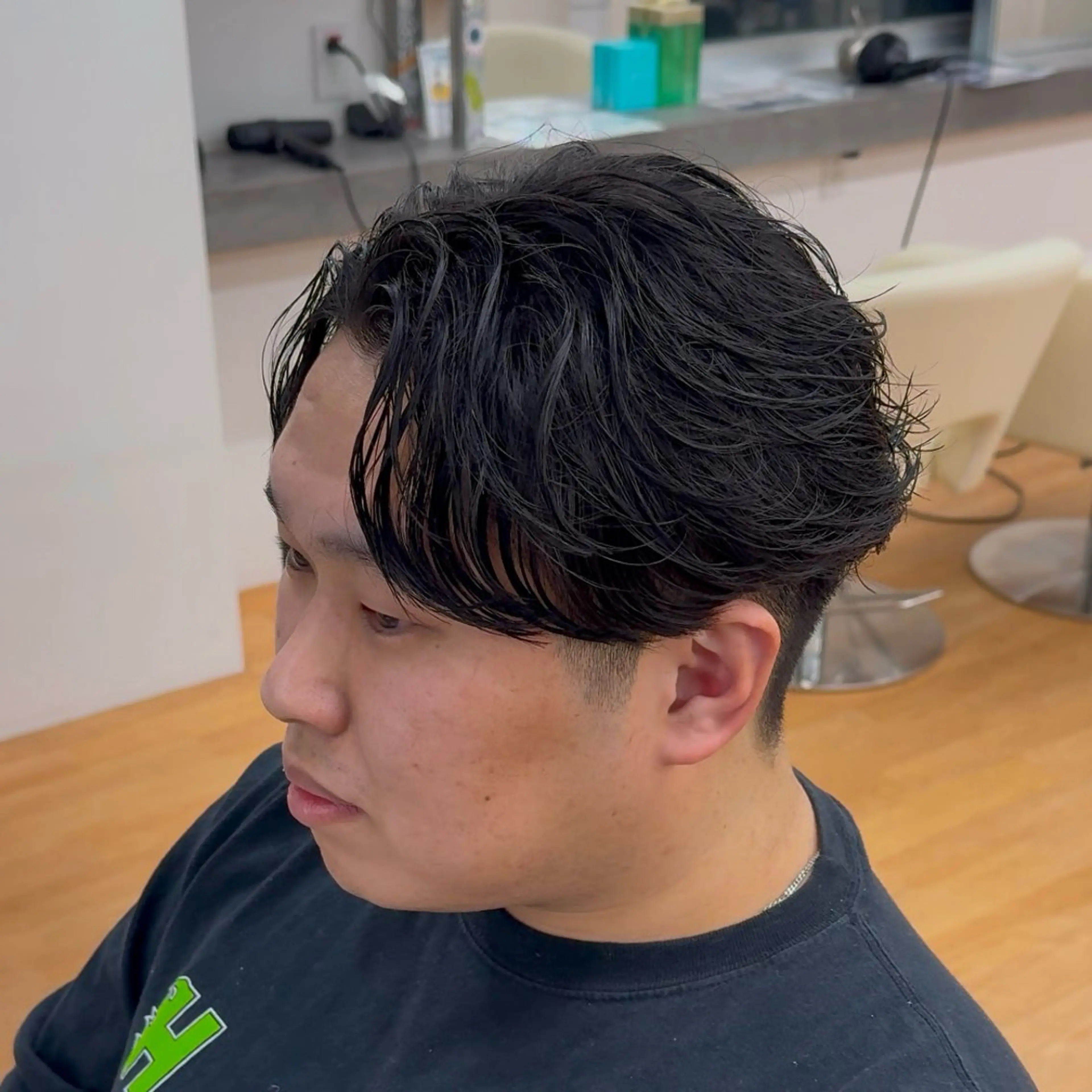パーマ メンズ フェザーパーマ メンズパーマ ニュアンスパーマ become men’s hair名駅店所属・【メンズ特化美容師】 大河内 名駅のヘアスタイル