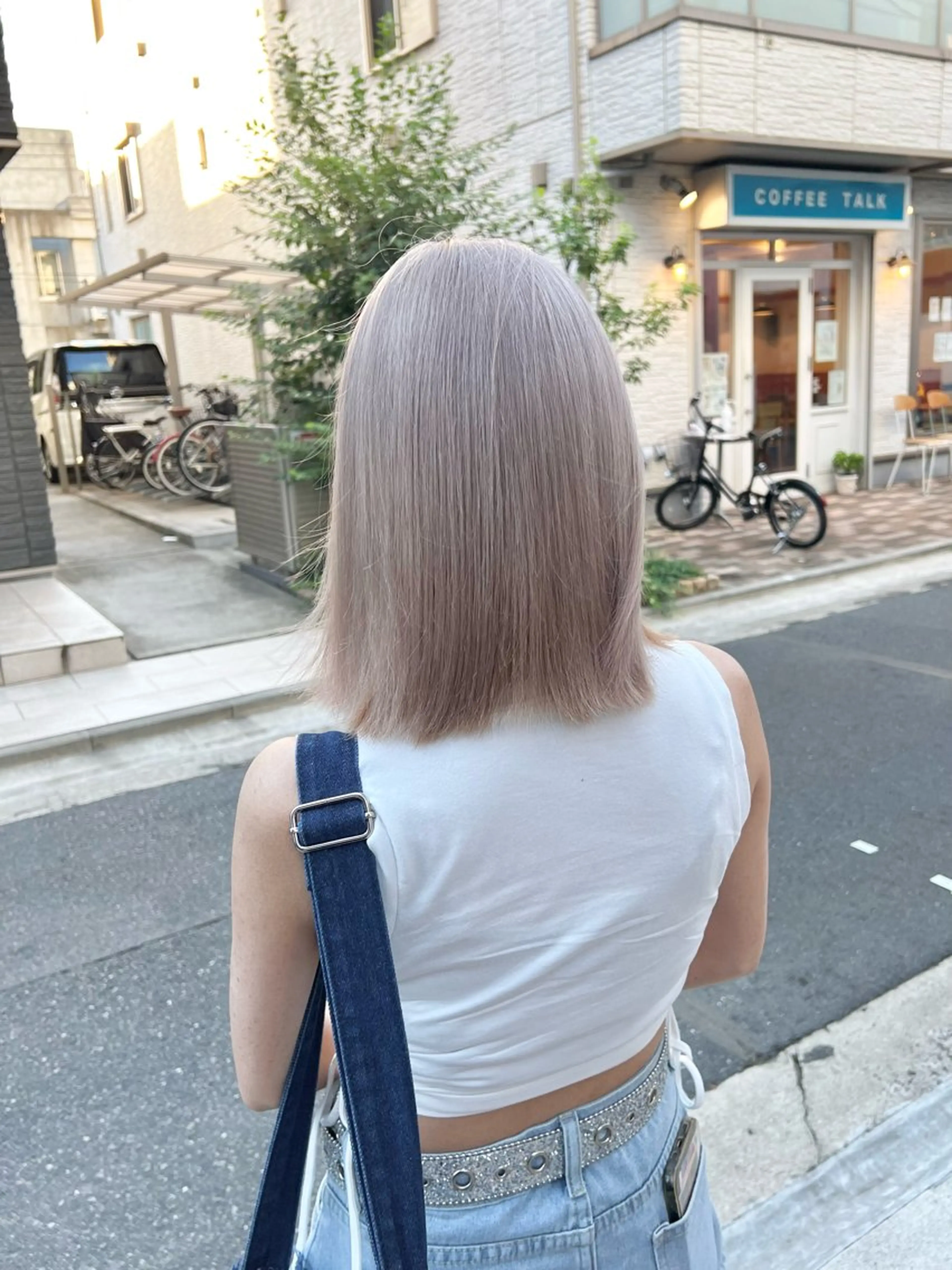 ミディアム カット ヘアカラー トリートメント 艶髪レイヤー/ ハイトーンKeitaのヘアスタイル