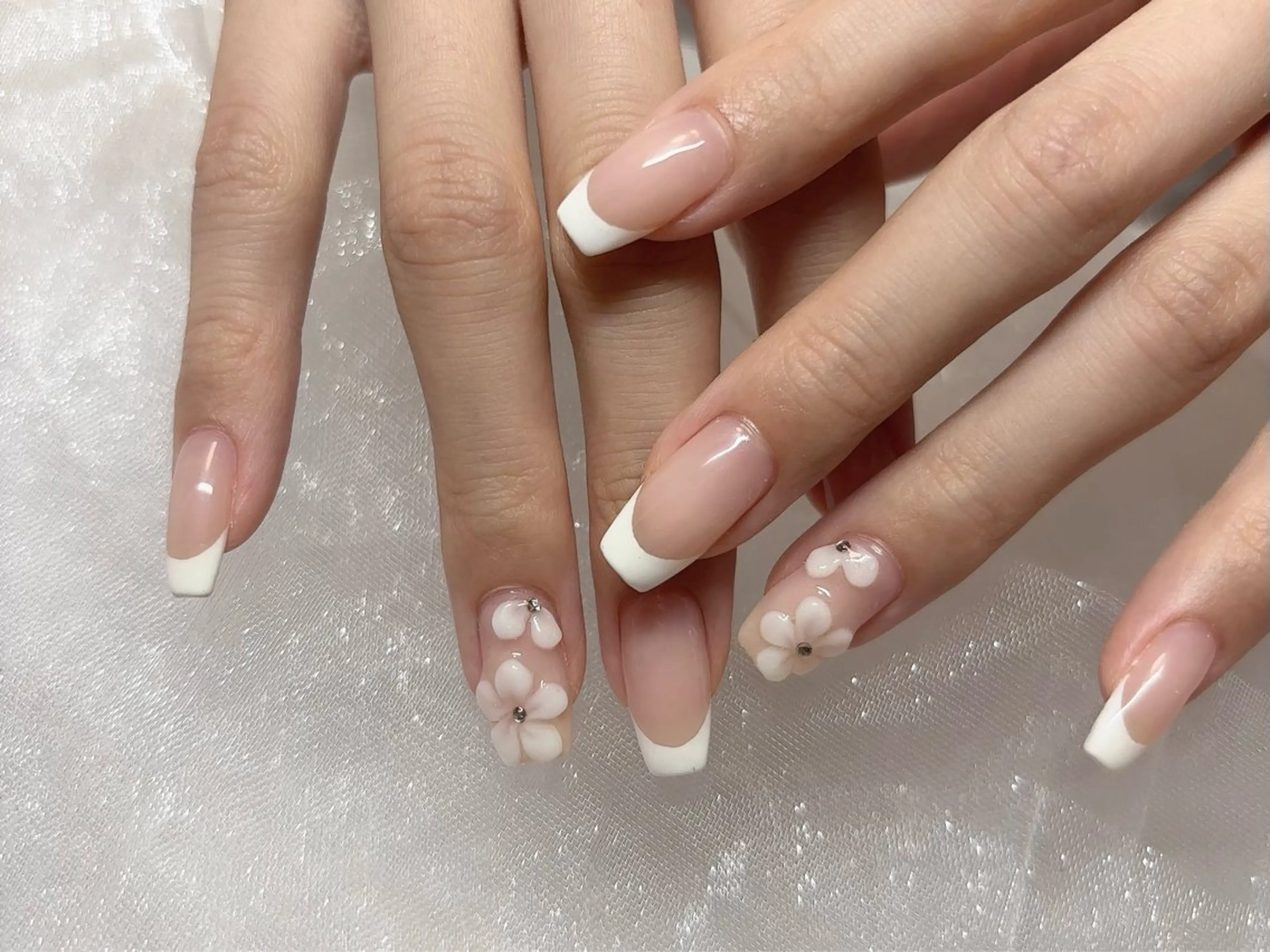 ネイル アートネイル フレンチネイル ハンドネイル eight nail 渋谷駅前店所属・makoto 🐻‍❄️のネイルデザイン