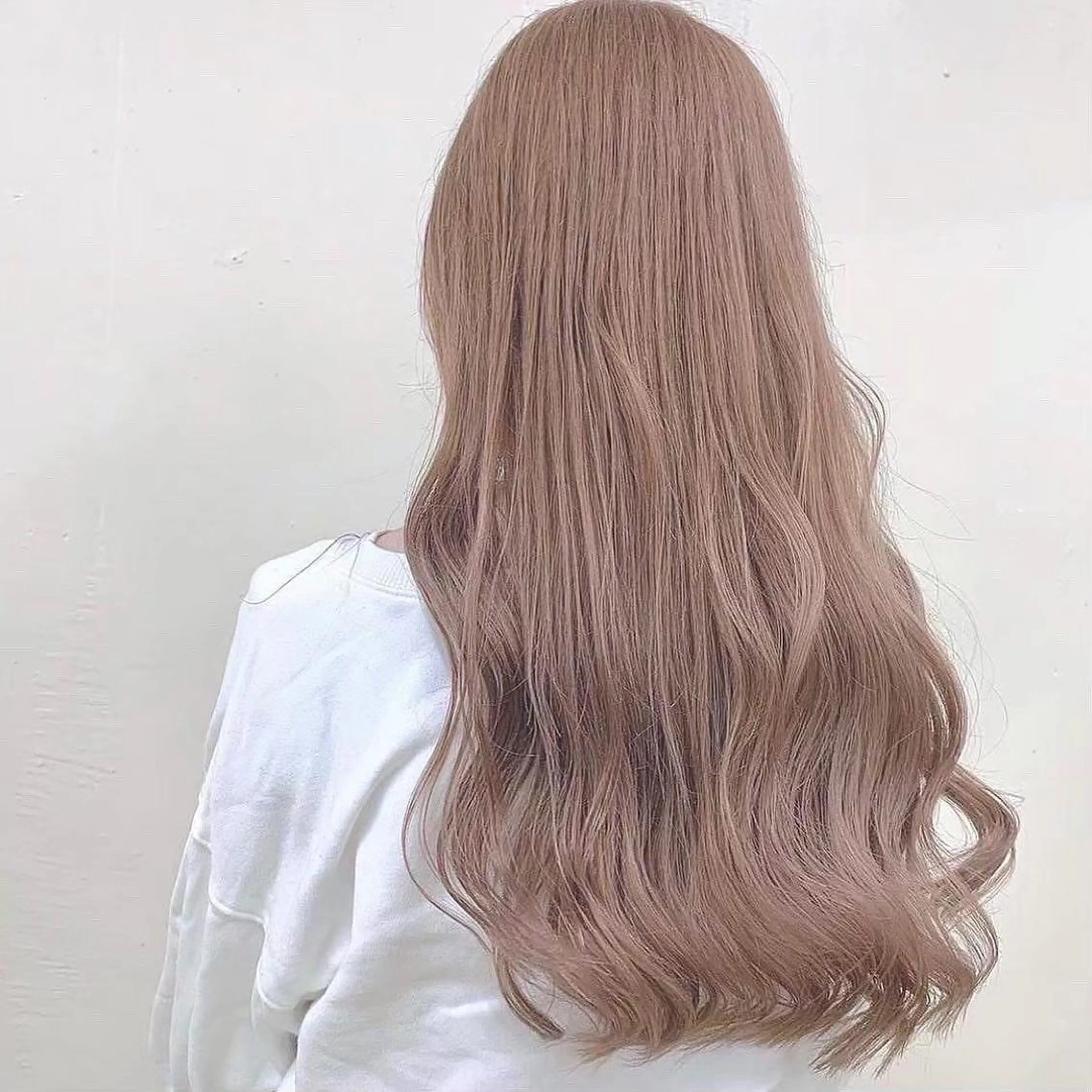 ロング カラー 🪄池袋ハイトーン 🪄ブリーチカラーのヘアスタイル