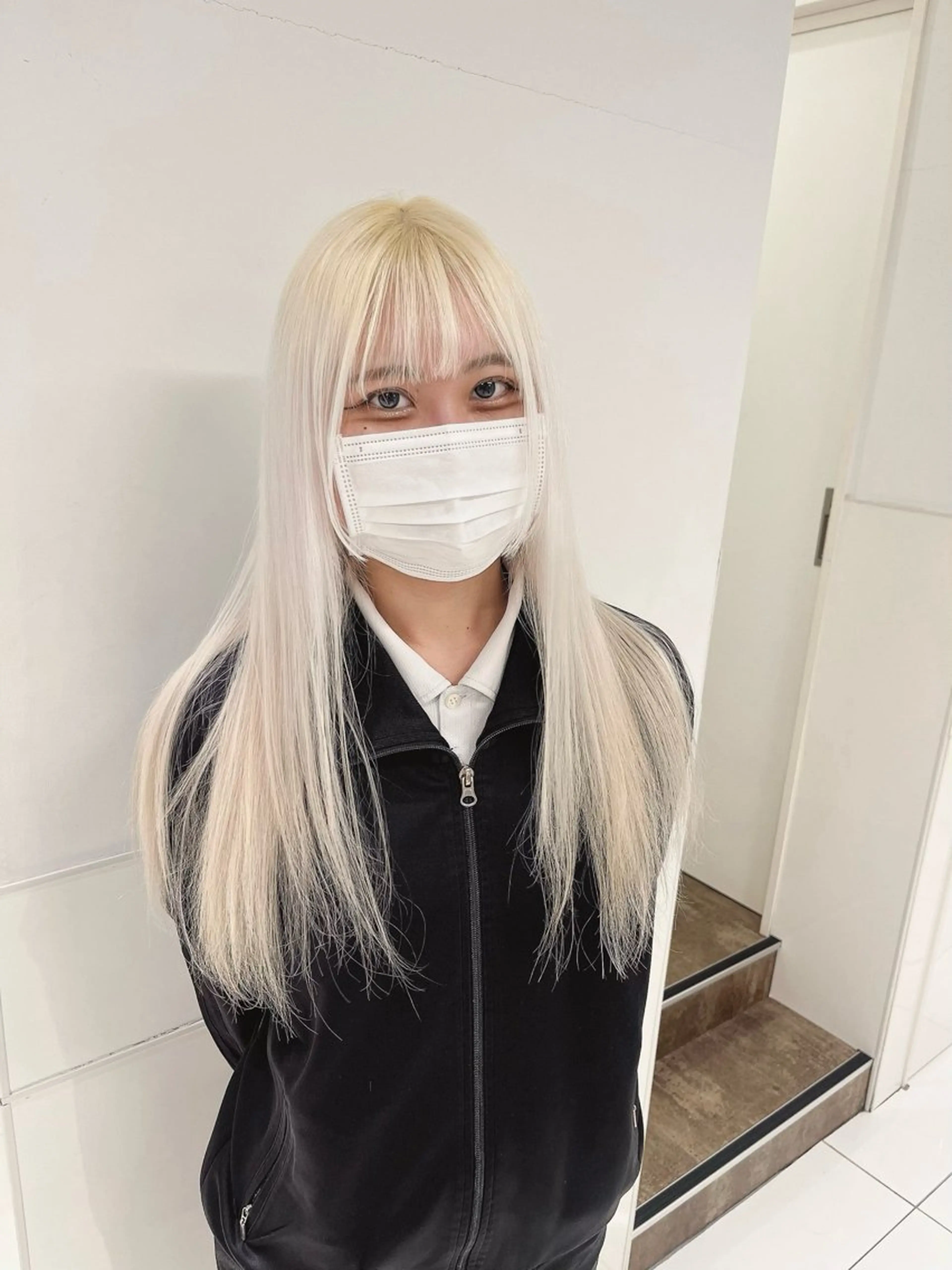 ロング カラー ブロンド りおな/エクステ /ミルクティーカラーのヘアスタイル