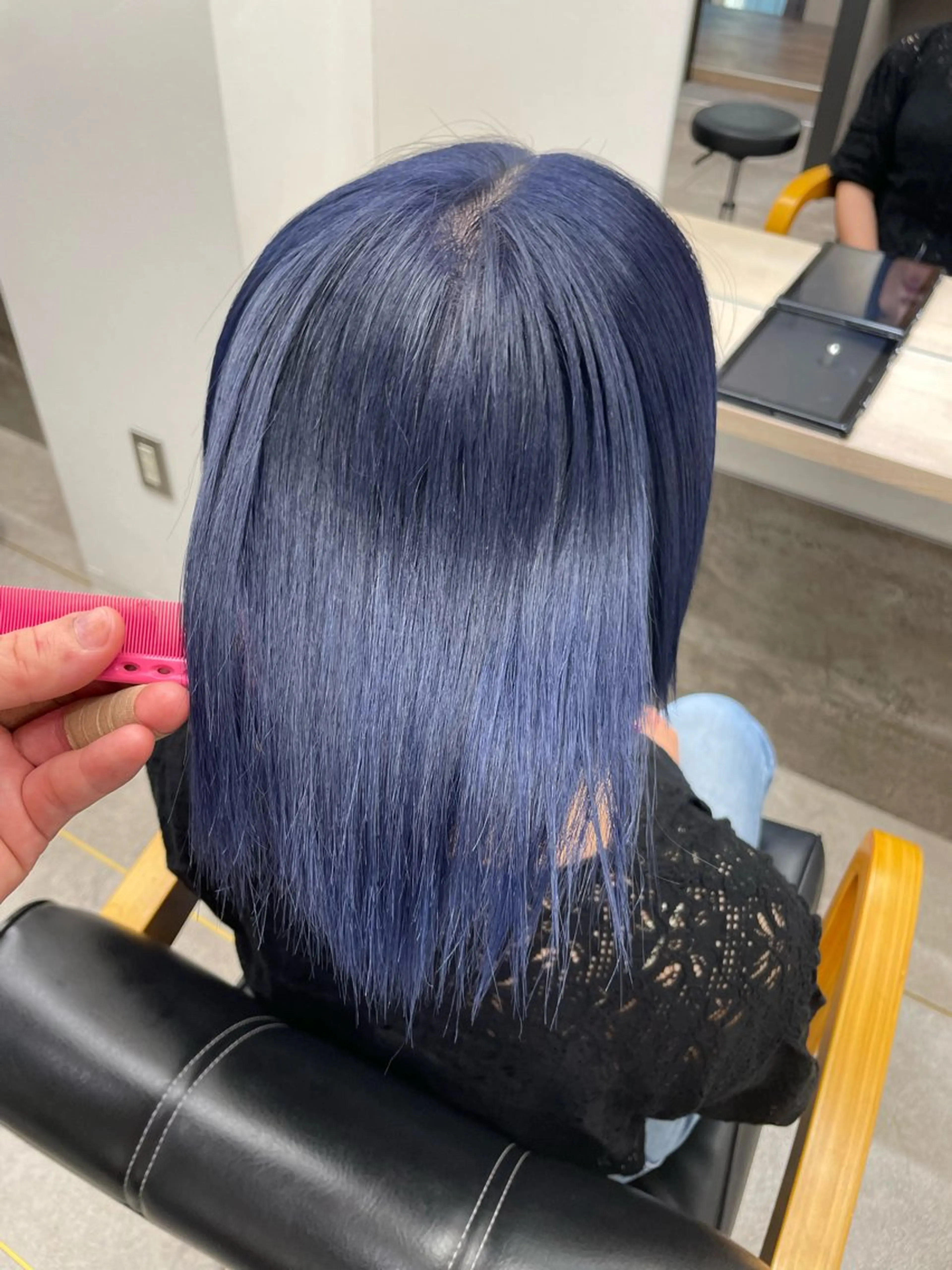 ショート カラー ブルーカラー ネイビーカラー ヘアカラー トリートメント 柔らかいヘアカラー 大成のヘアスタイル