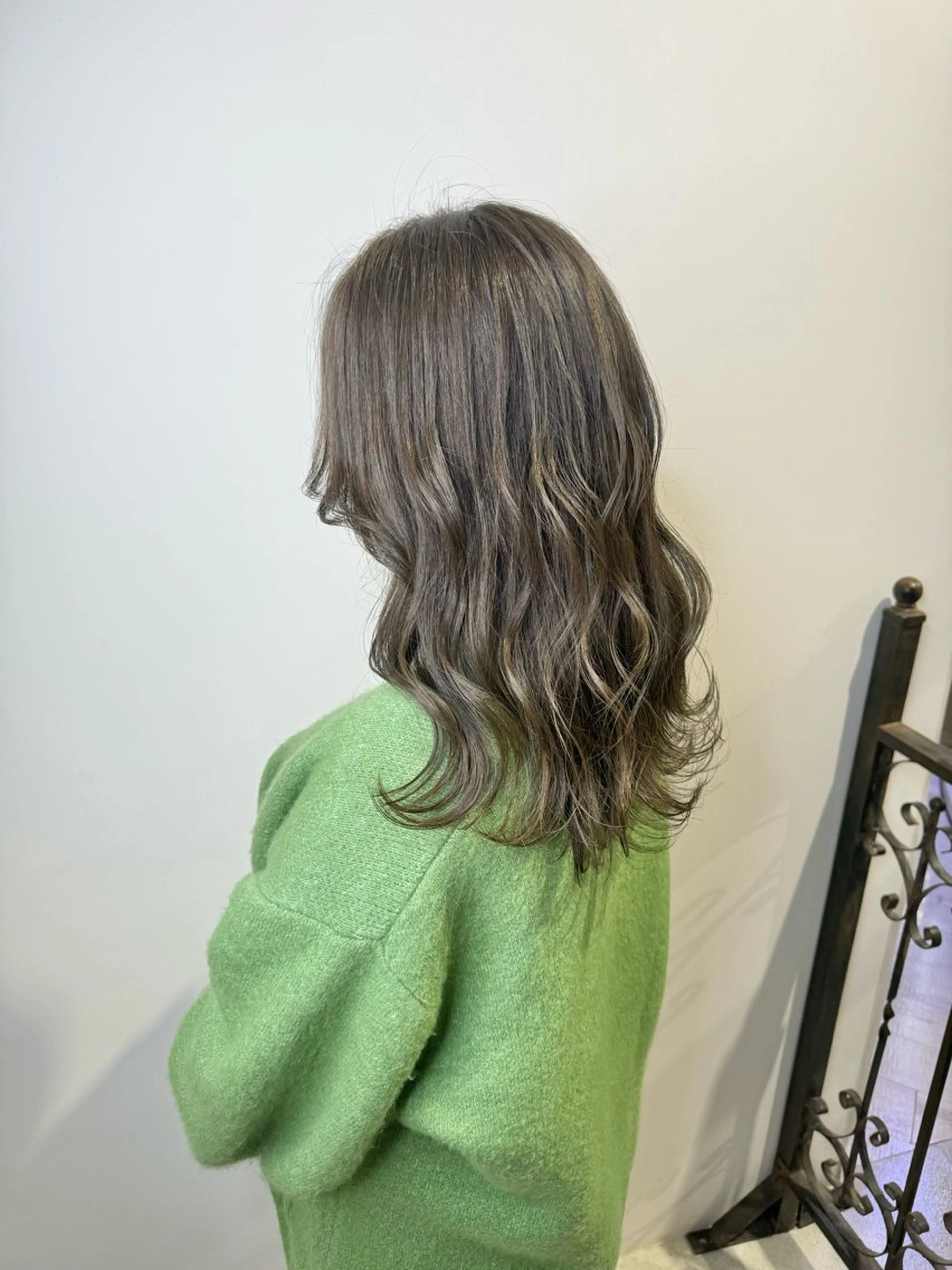 カット×カラーの写真