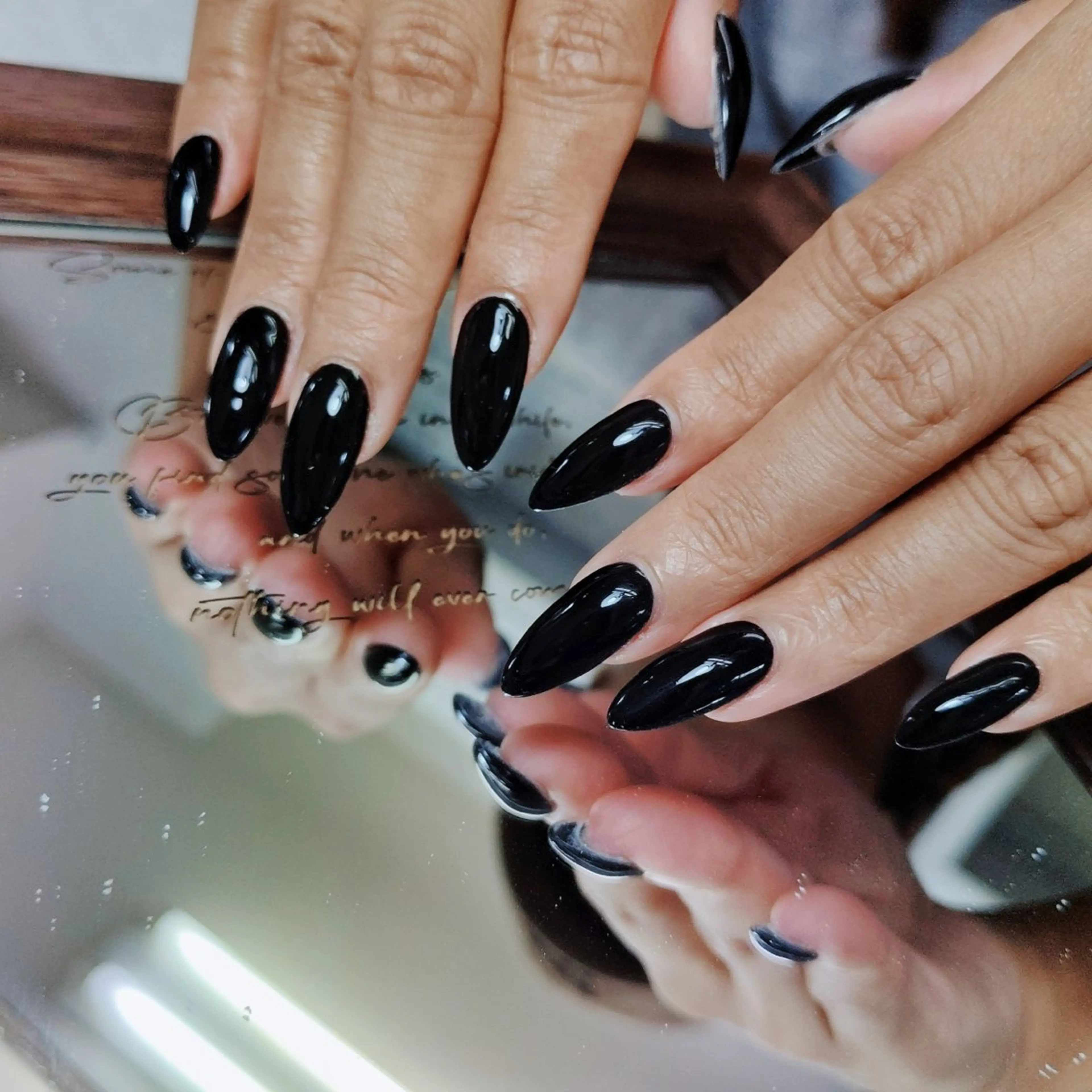 ネイル ハンドネイル ハンドケア BuBu Nail渋谷道玄坂のネイルデザイン