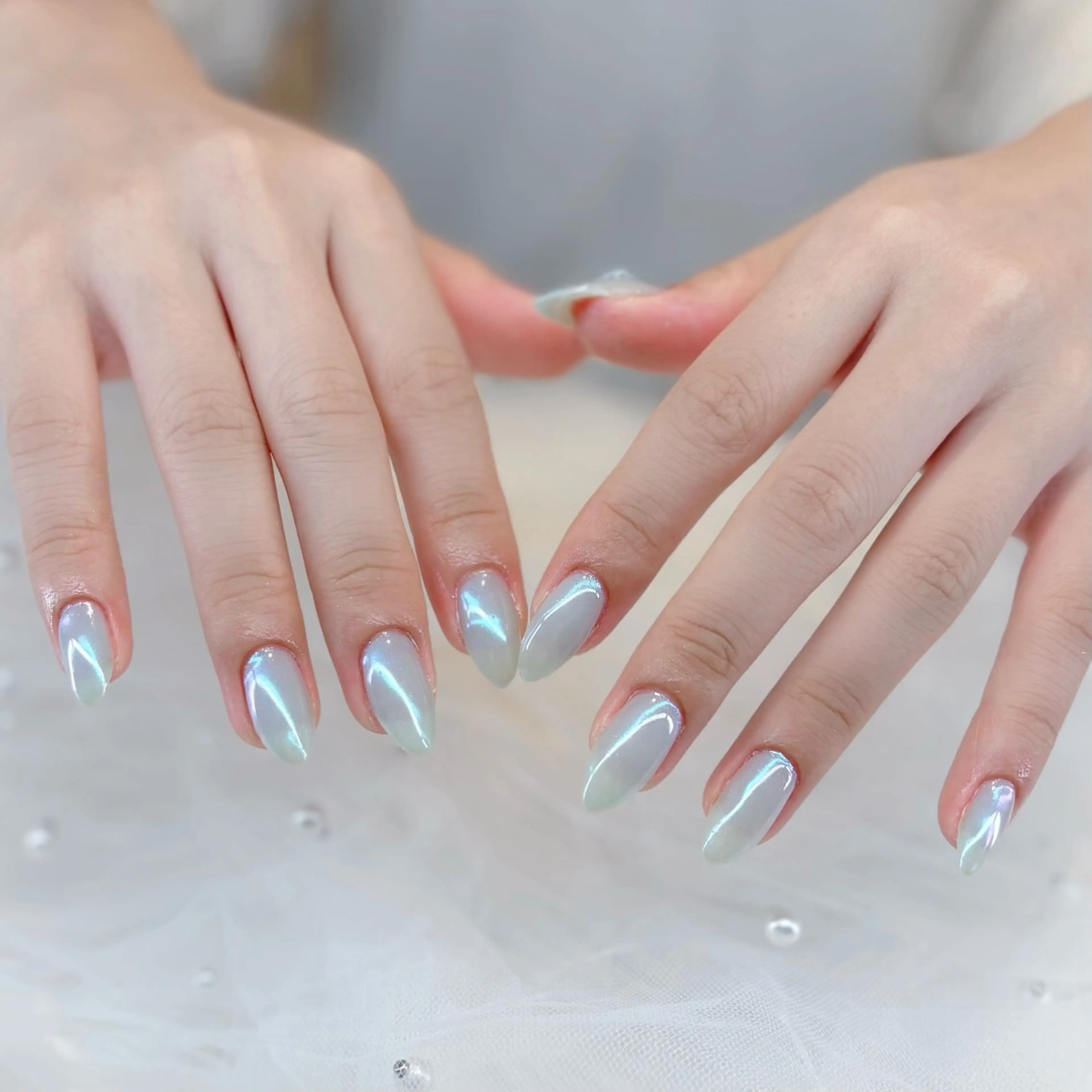 ネイル オーロラネイル キラキラネイル ワンカラーネイル シンプルネイル ハンドネイル ぷりゅねる 心斎橋のネイルデザイン