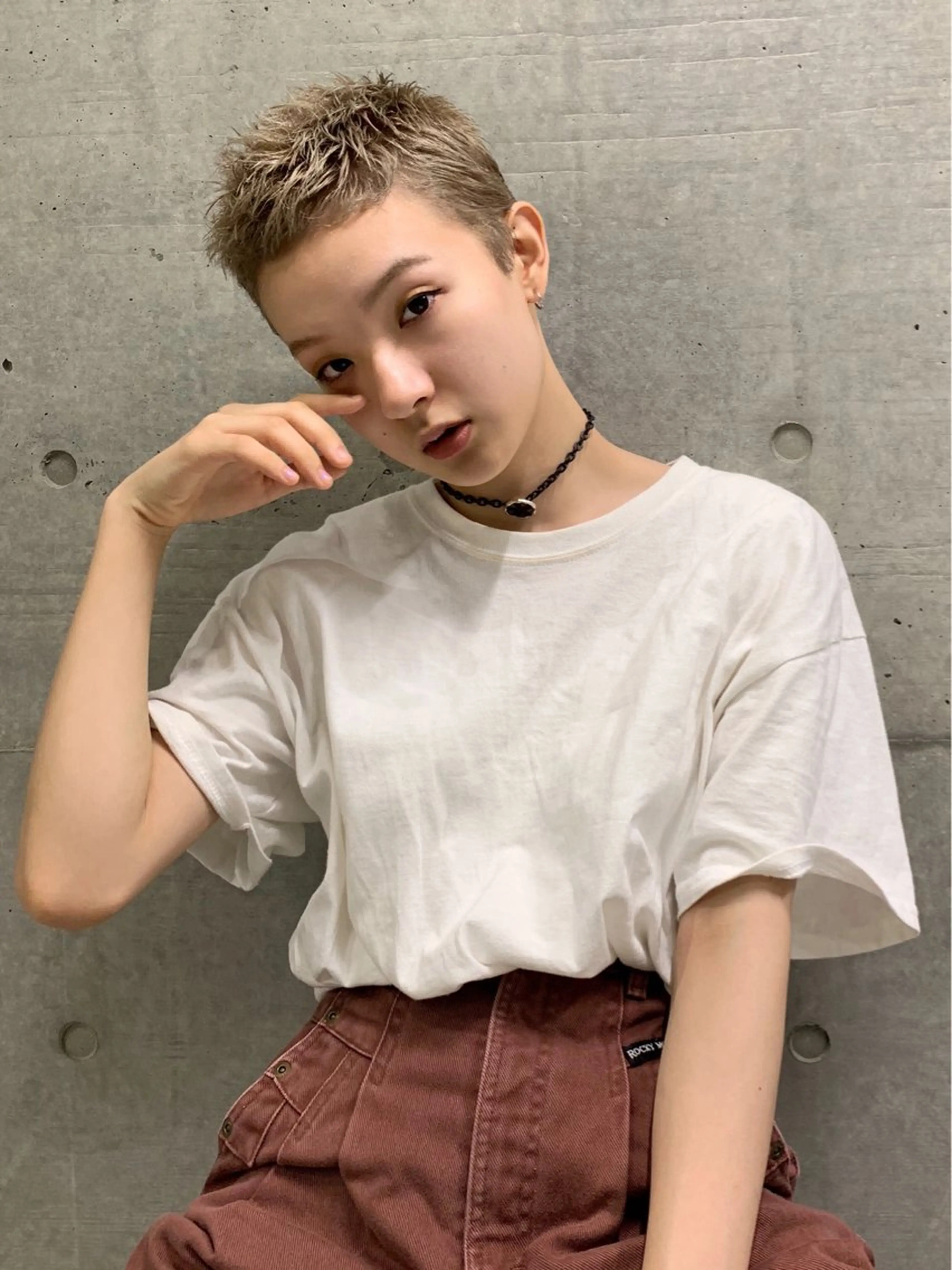 ショート カラー ベージュカラー ブリーチ ヘアカラー トリートメント THE./ブリーチ 透感カラー/髪質改善のヘアスタイル