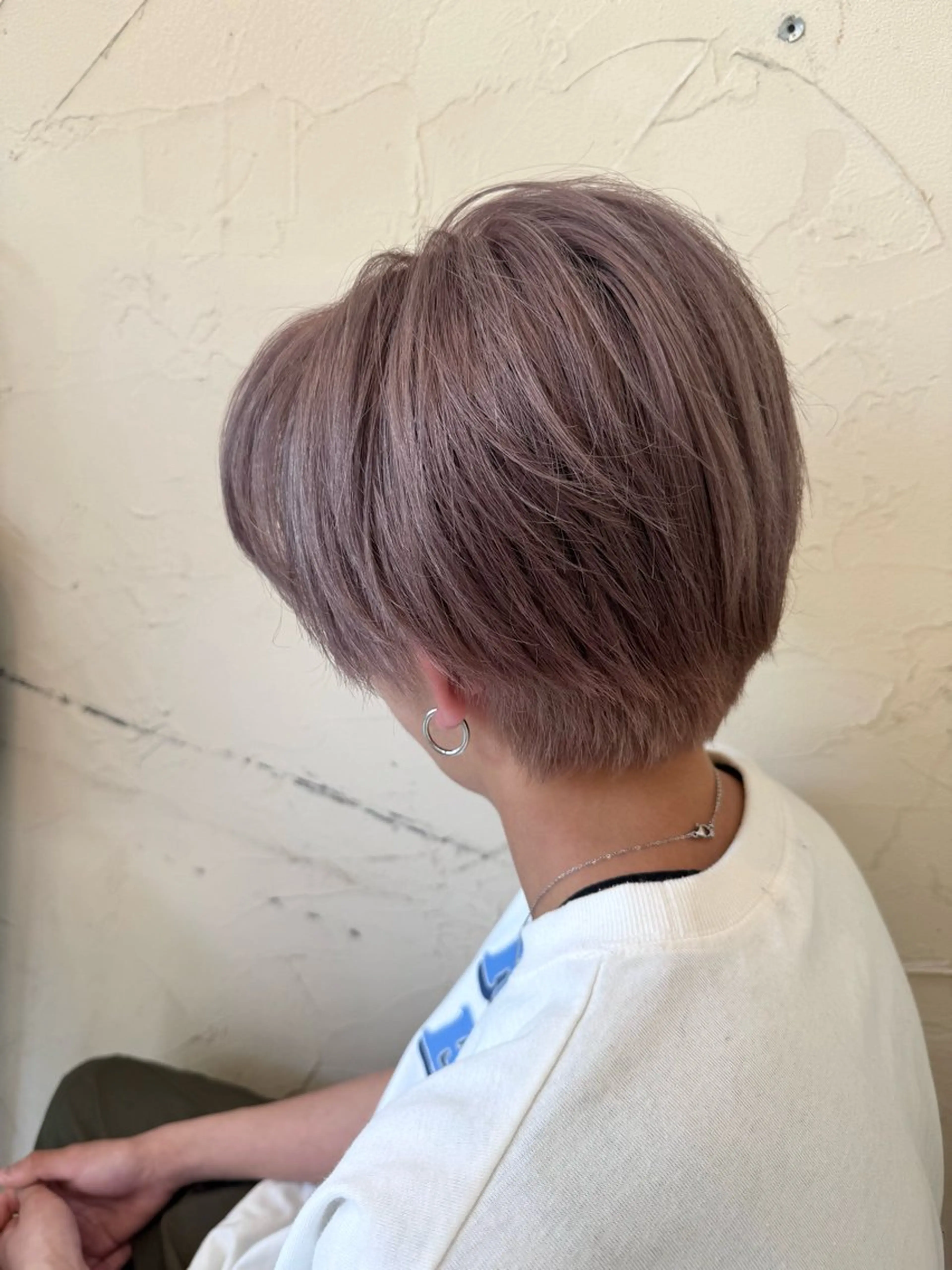 ショート カラー メンズ グレージュ ミルクティーグレージュ カット ヘアカラー メンズ特化/パーマ指 名No.1/百瀬太郎のヘアスタイル