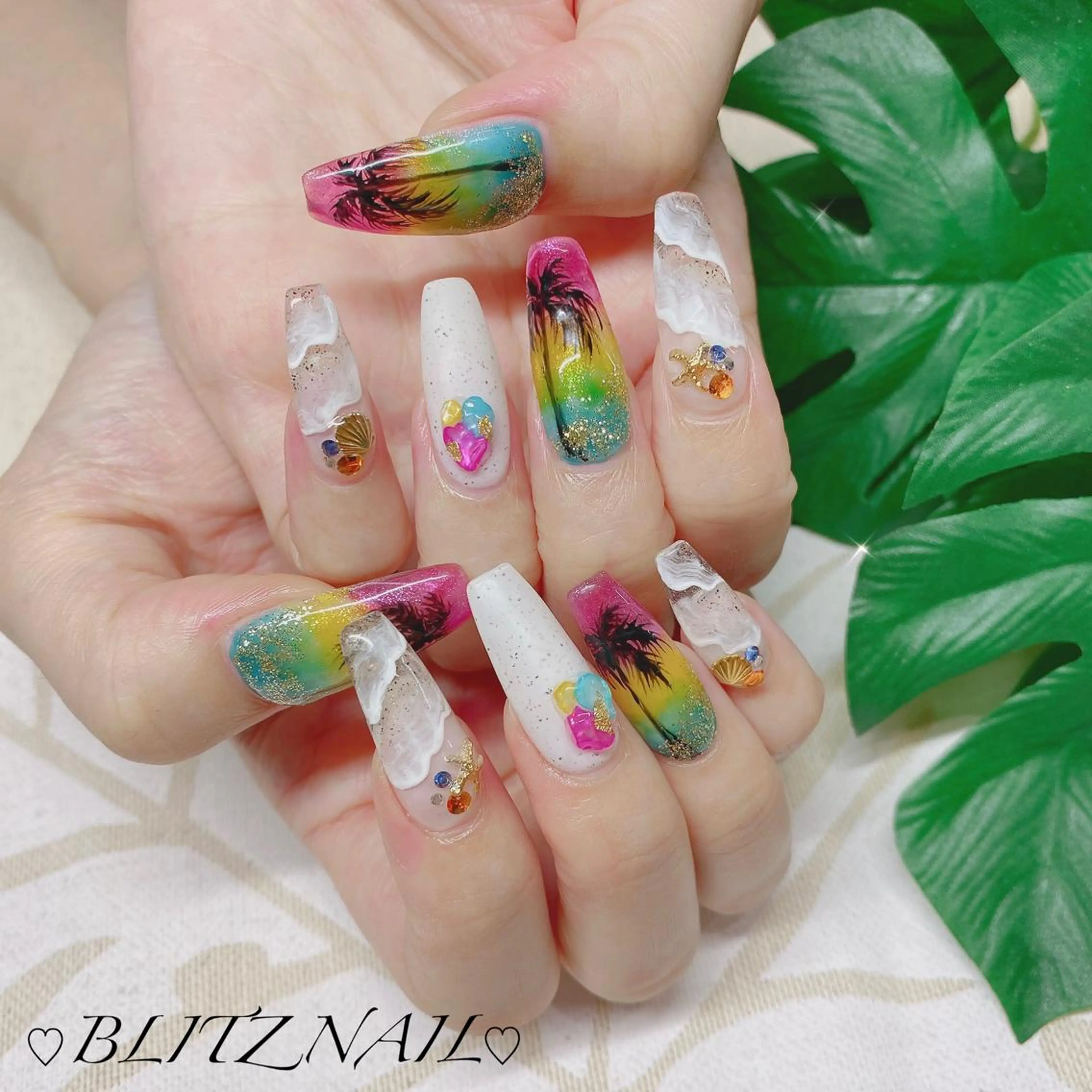 ネイル BLITZ Nail 岩田💅🏻✨のネイルデザイン