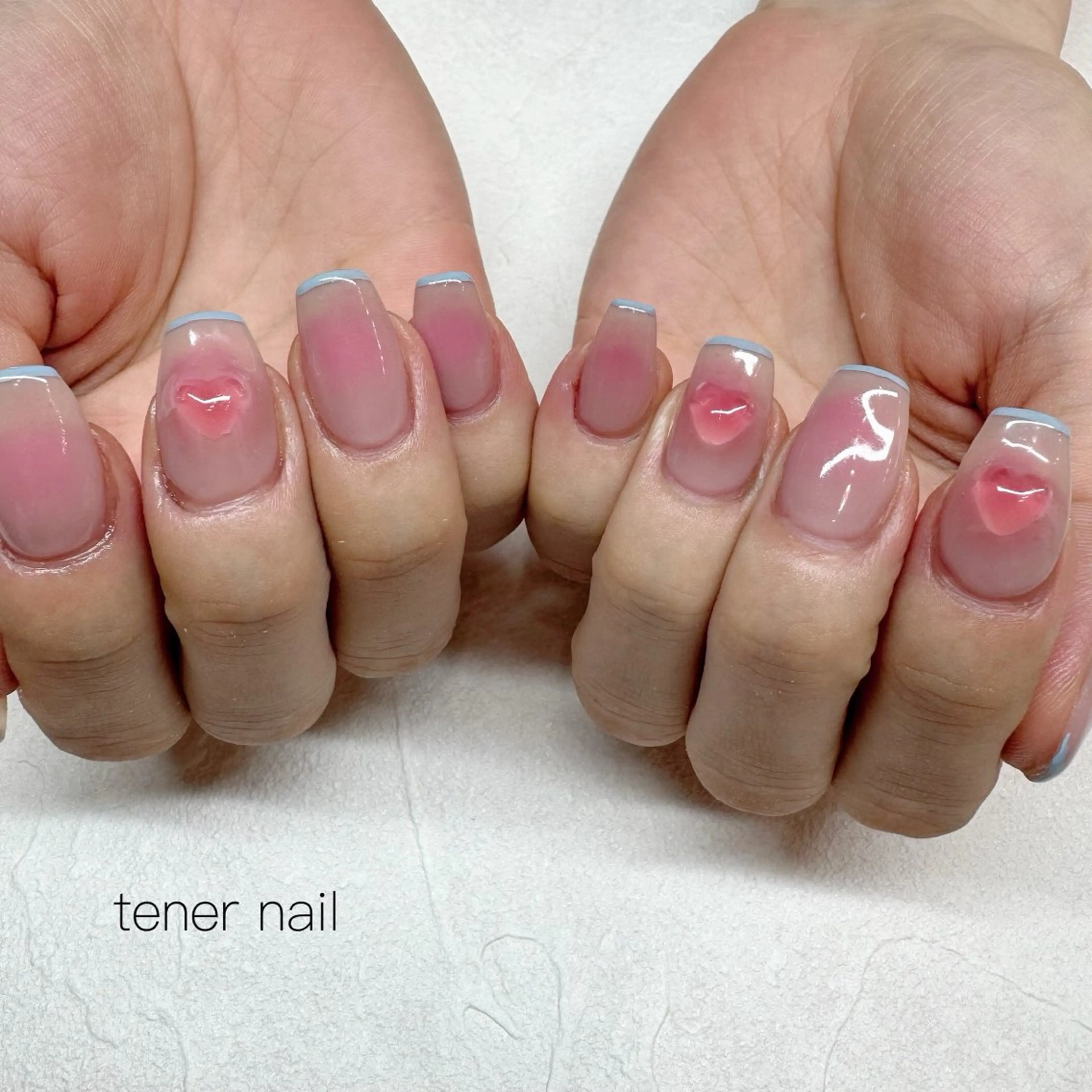 ネイル フレンチネイル ハート ぷっくりネイル UVネイル ハンドネイル tener  nail  テネルネイル所属・テネルネイル tener nailのネイルデザイン