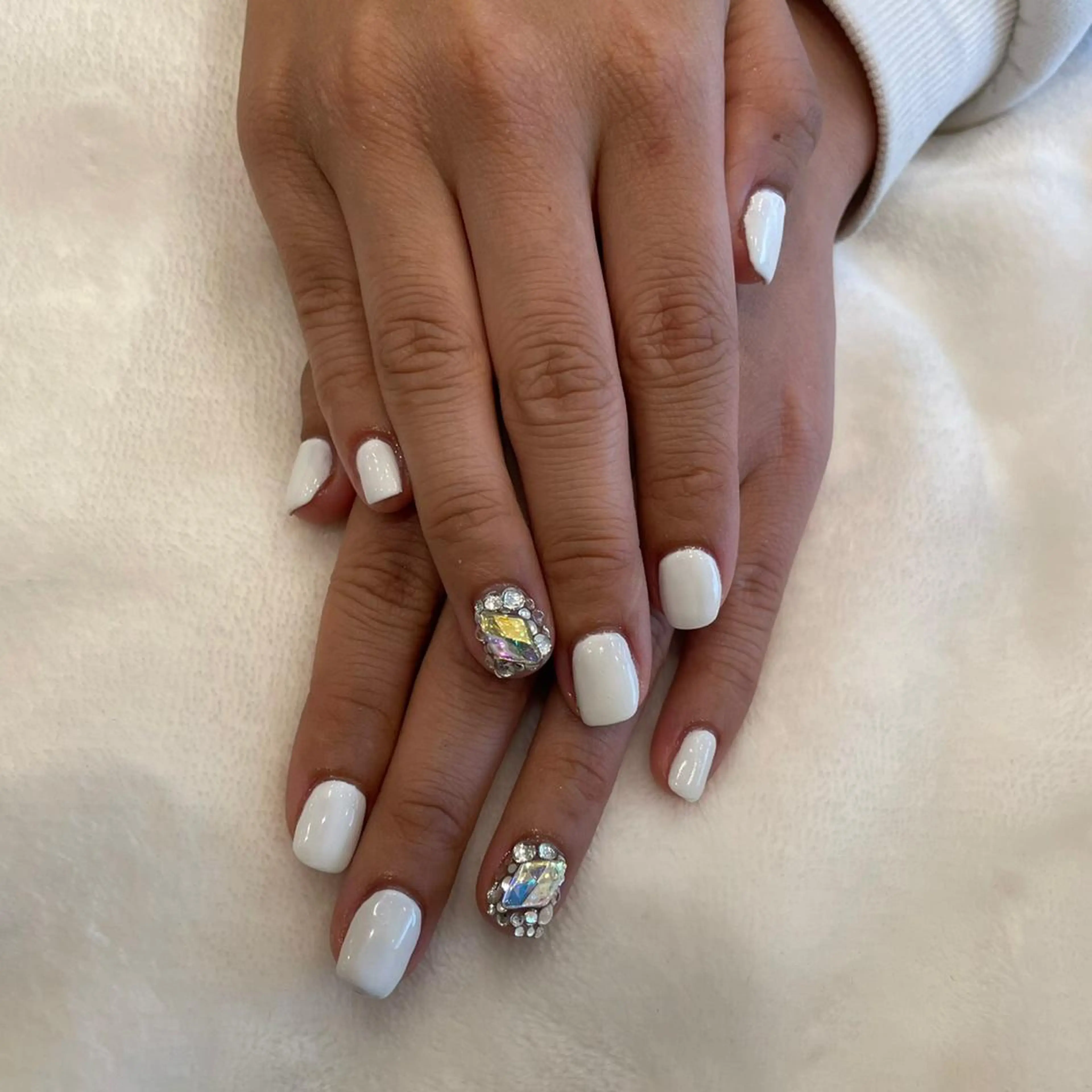 ネイル ワンカラーネイル ストーンネイル eclat.nail エクラネイルのネイルデザイン