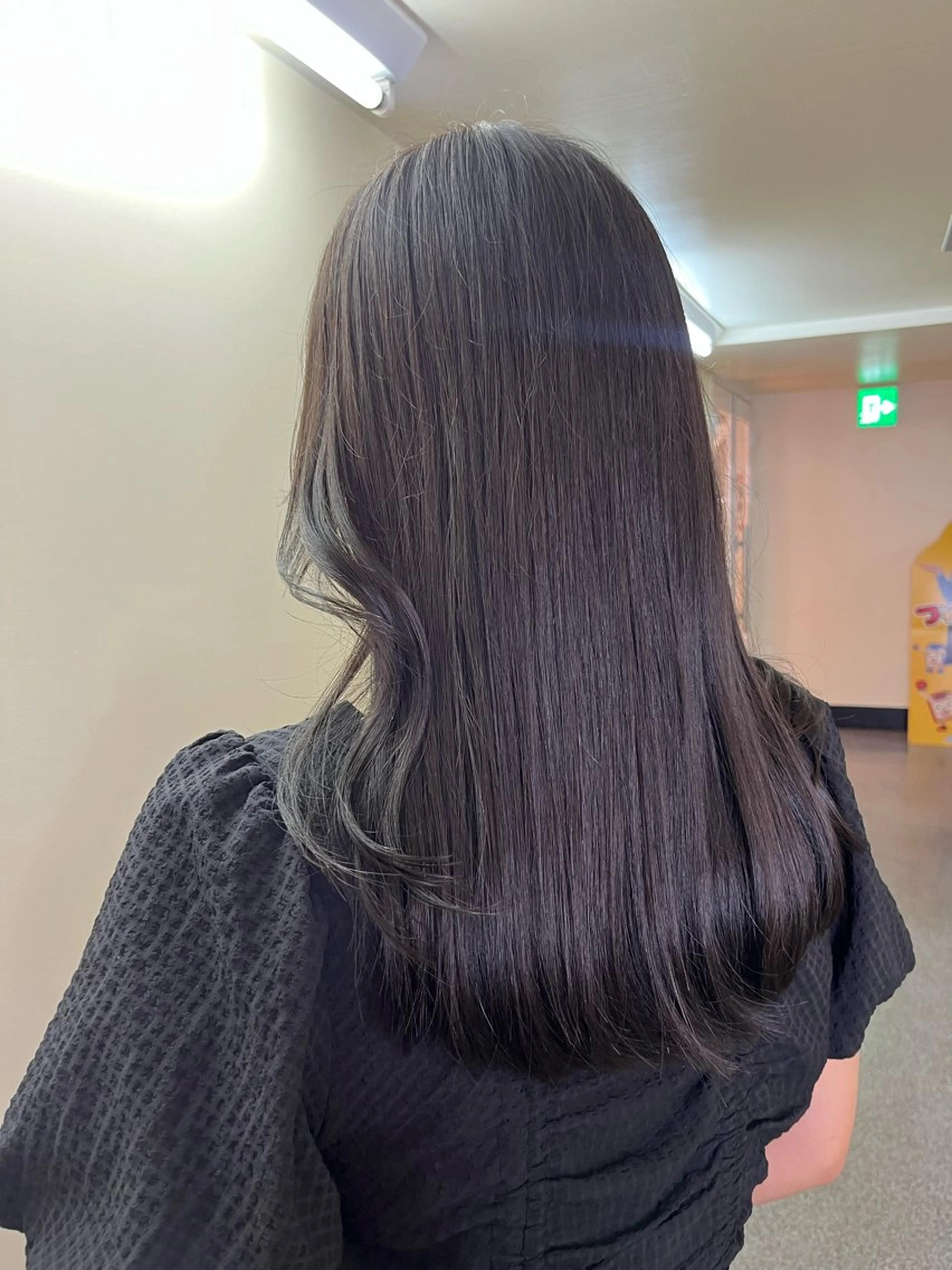 ロング カラー ブラウンカラー eMir... 武蔵小杉所属・新舘 怜奈のヘアスタイル