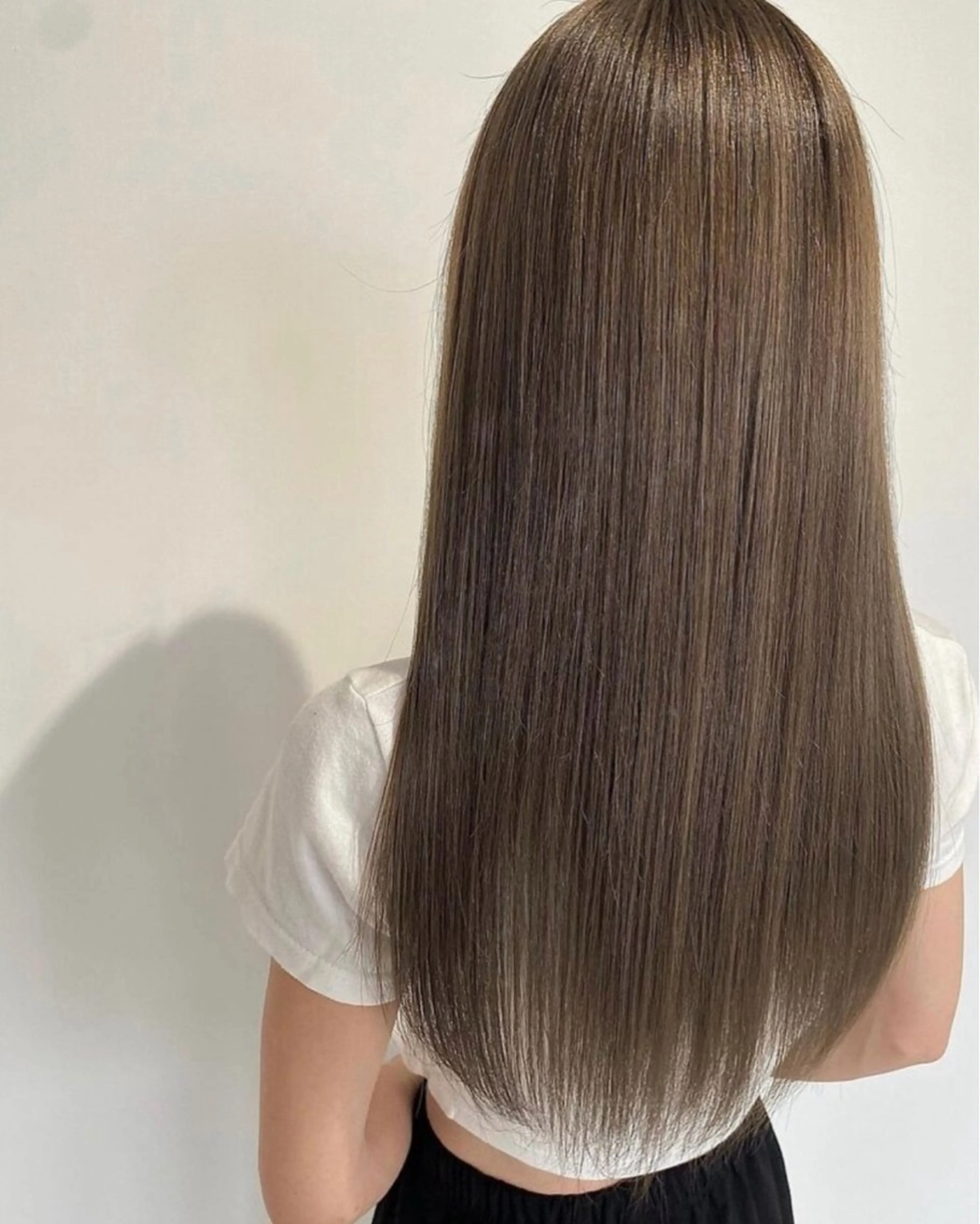 ロング カット ヘアカラー トリートメント JELUNA所属・市岡 京香のヘアスタイル