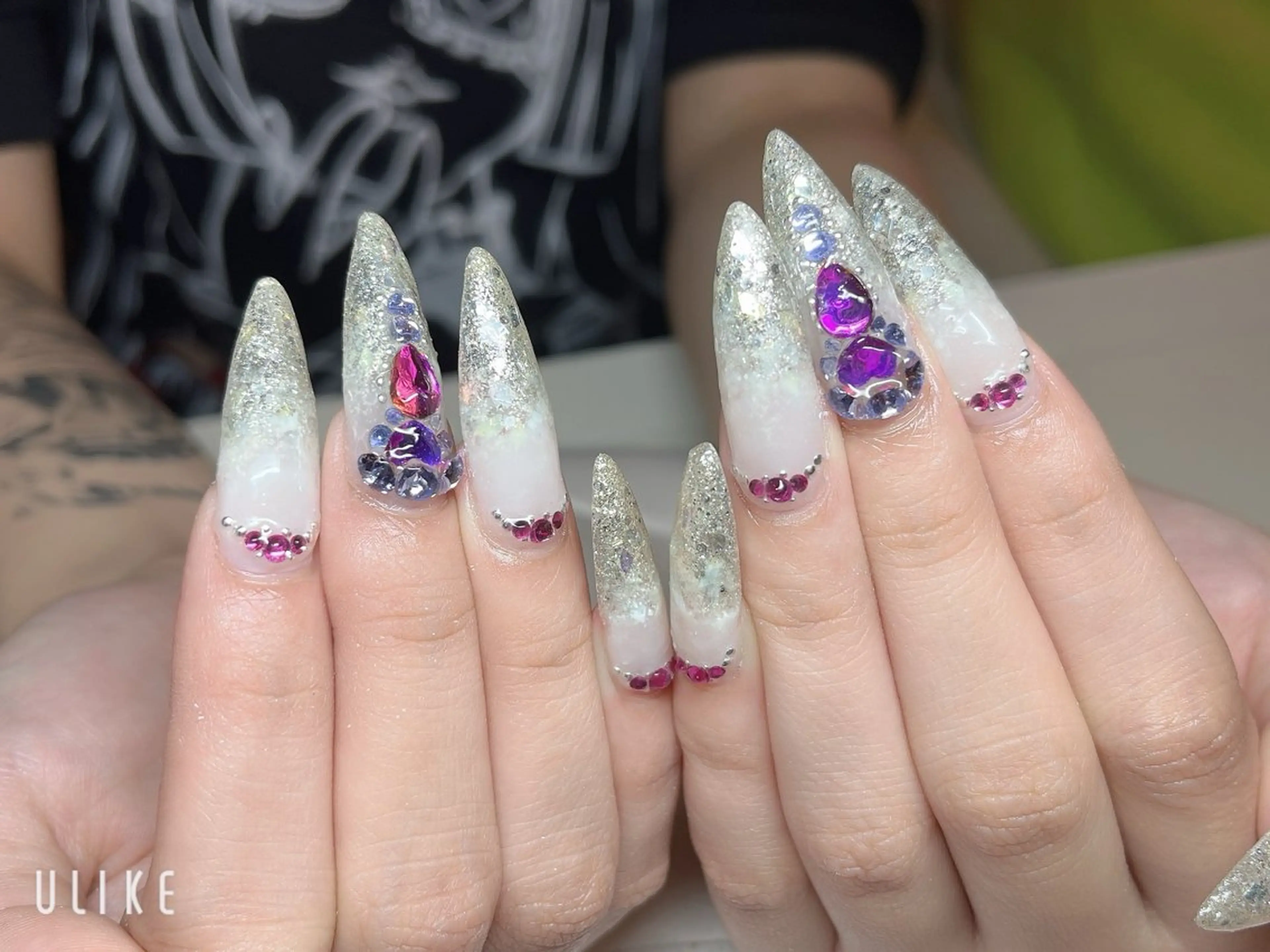 ネイル YOLO NAILのネイルデザイン