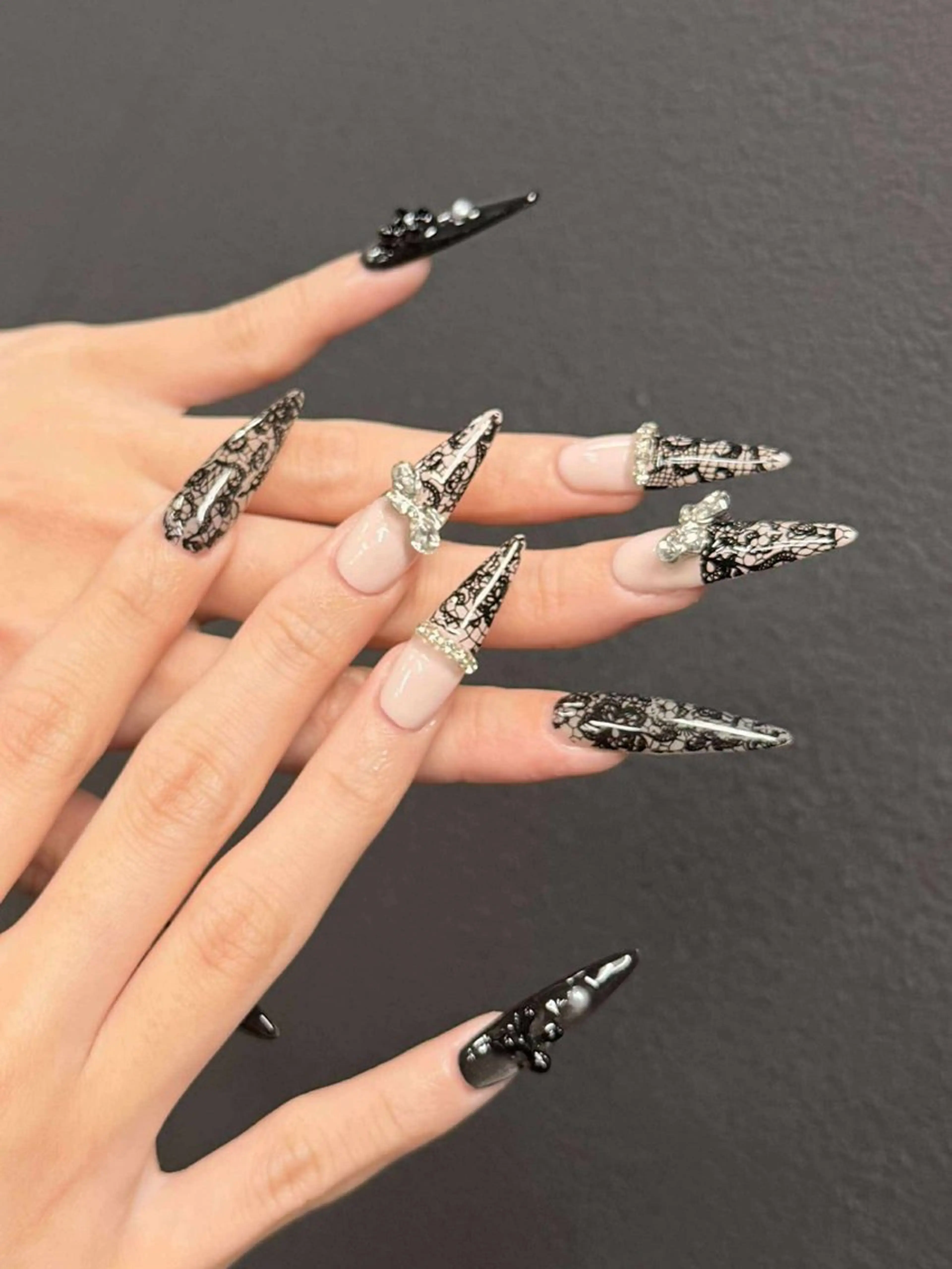 ネイル ハンドネイル Tini ANA.CHUOのネイルデザイン